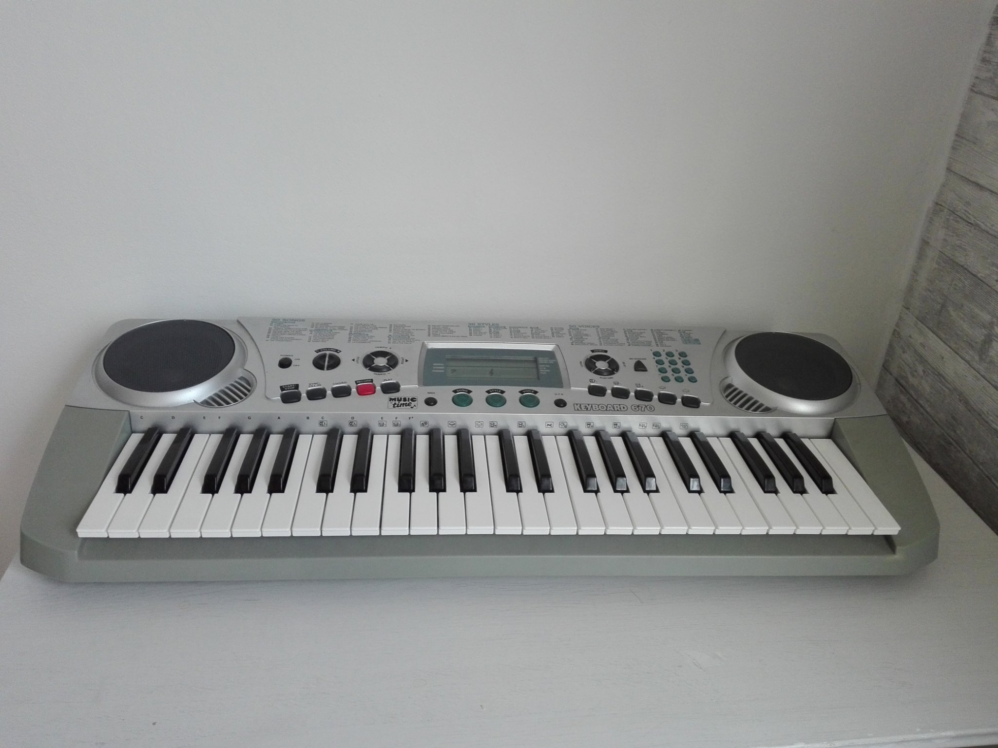 Keyboard 670 (417543156) ᐈ Köp på Tradera