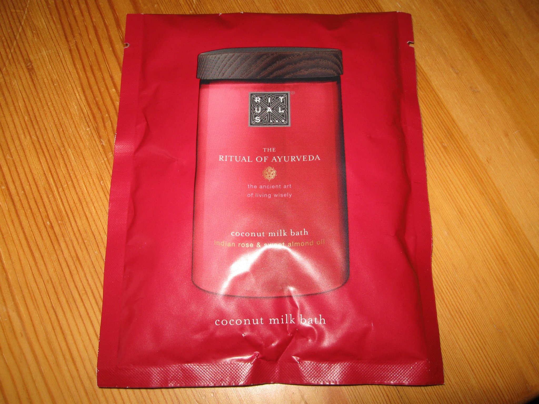 NY! The Rituals of ayurveda coconut milk bath i.. Köp på Tradera