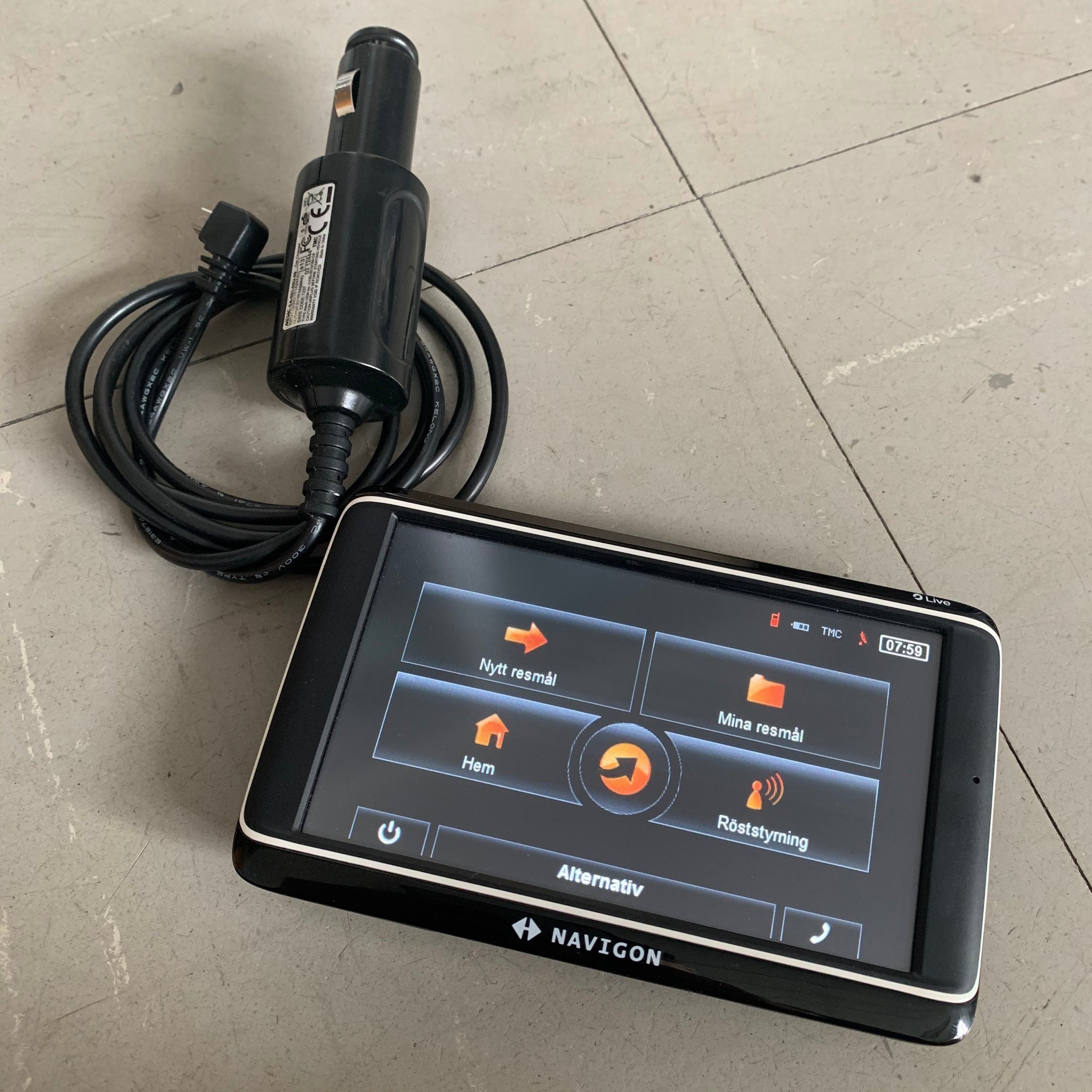 Navigon 70/71 Premium Live GPS + 8 GB Minneskort (419198955) ᐈ Köp på Tradera