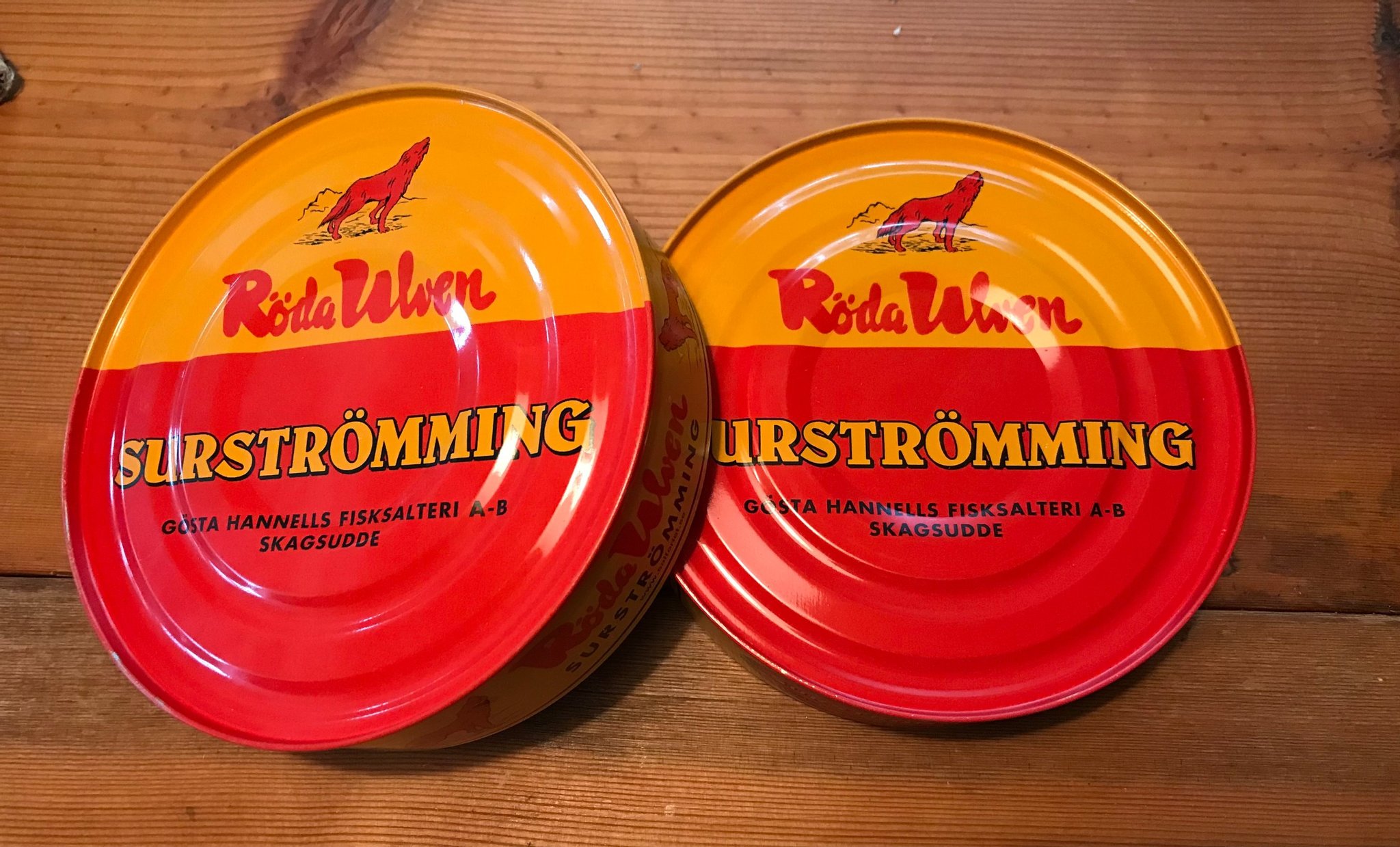 Se produkter som liknar SURSTRÖMMING Röda Ulven 800 G.. på Tradera