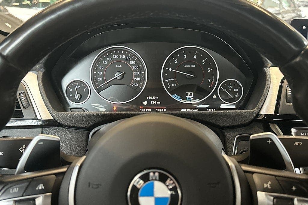 BMW 330e Sedan Steptronic, 8-trins, 252ps, 2018