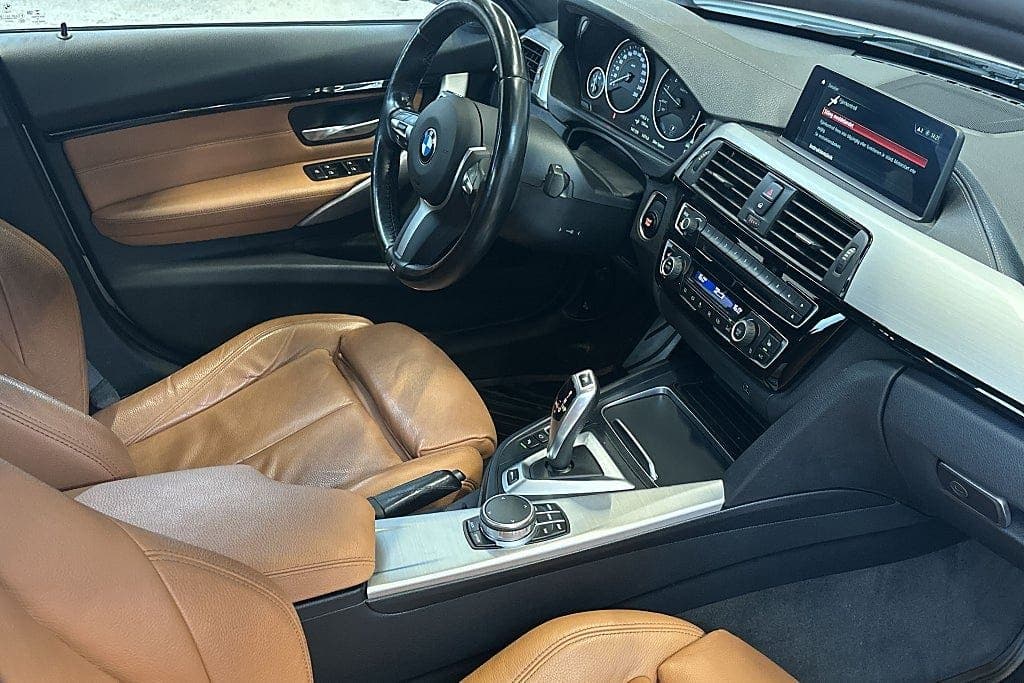 BMW 330e Sedan Steptronic, 8-trins, 252ps, 2018