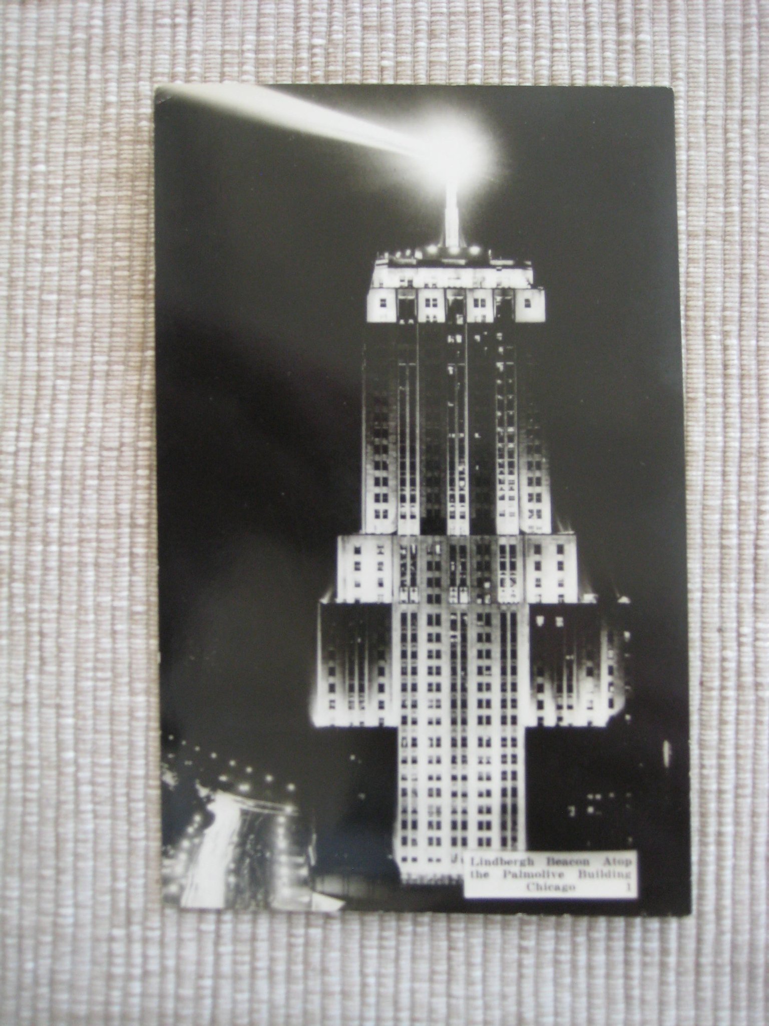 Lindbergh Beacon Atop the Palmolive Building, C.. Köp på Tradera