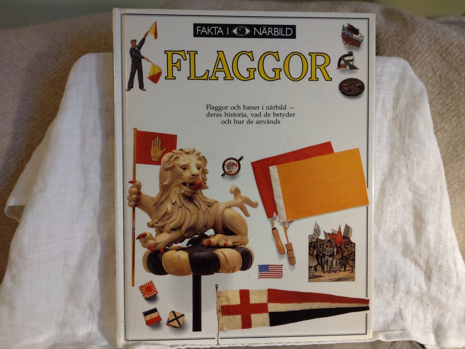 Flaggor : [flaggor och baner i närbild - deras .. | Köp på Tradera ...