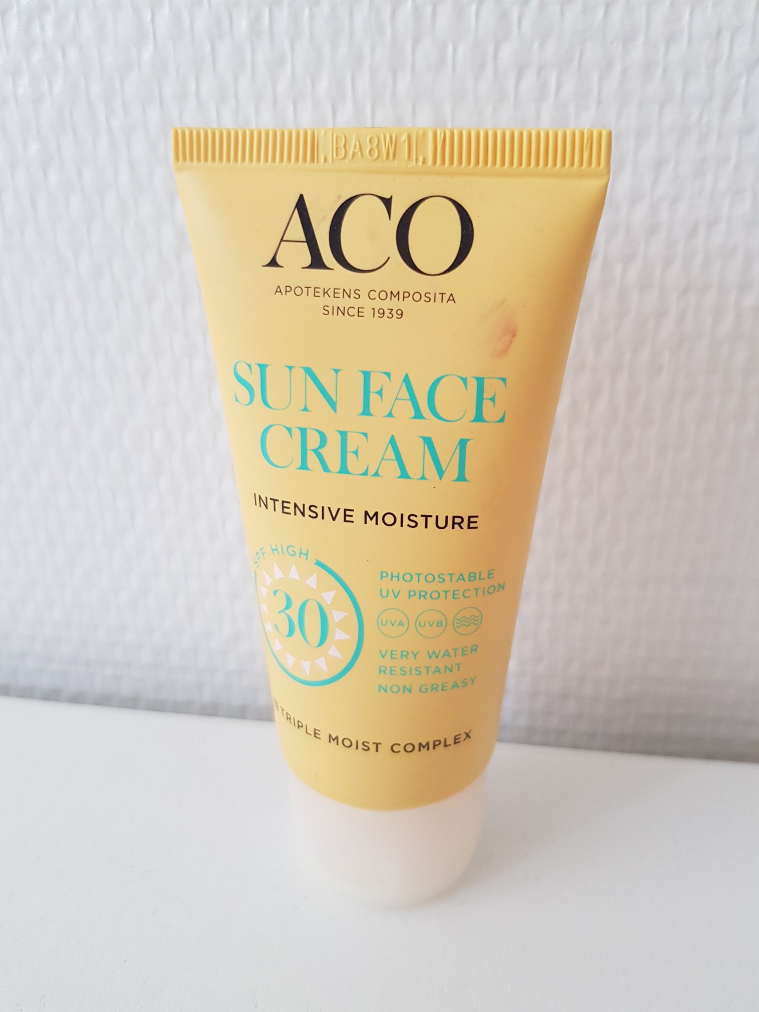 Se produkter som liknar ACO, Sun Face Cream, 30 spf U.. på Tradera