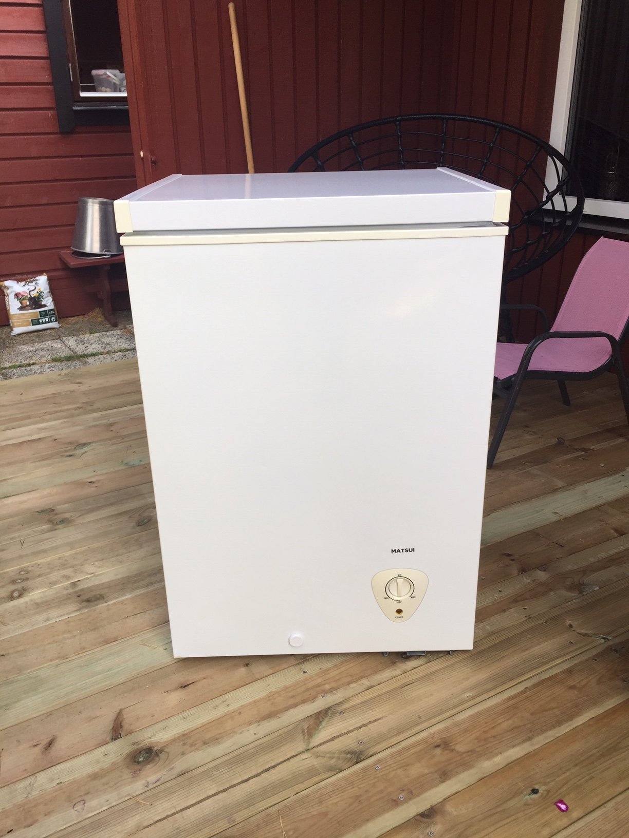 Frysbox 98Liter MATSUI Chest Freezer (419391523) ᐈ Köp på Tradera