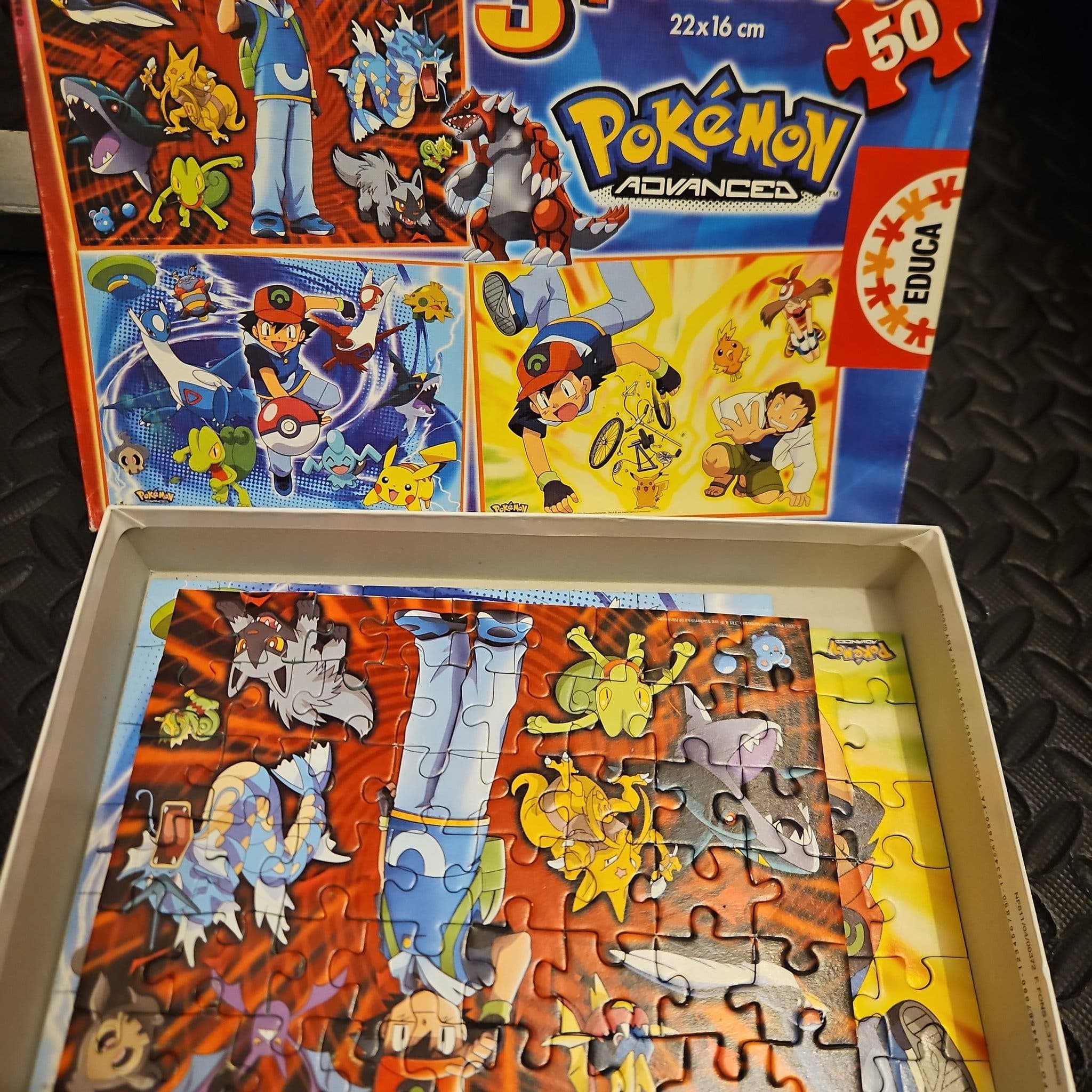 Täydellinen Pokémon Advanced -palapeli erinomaisessa kunnossa