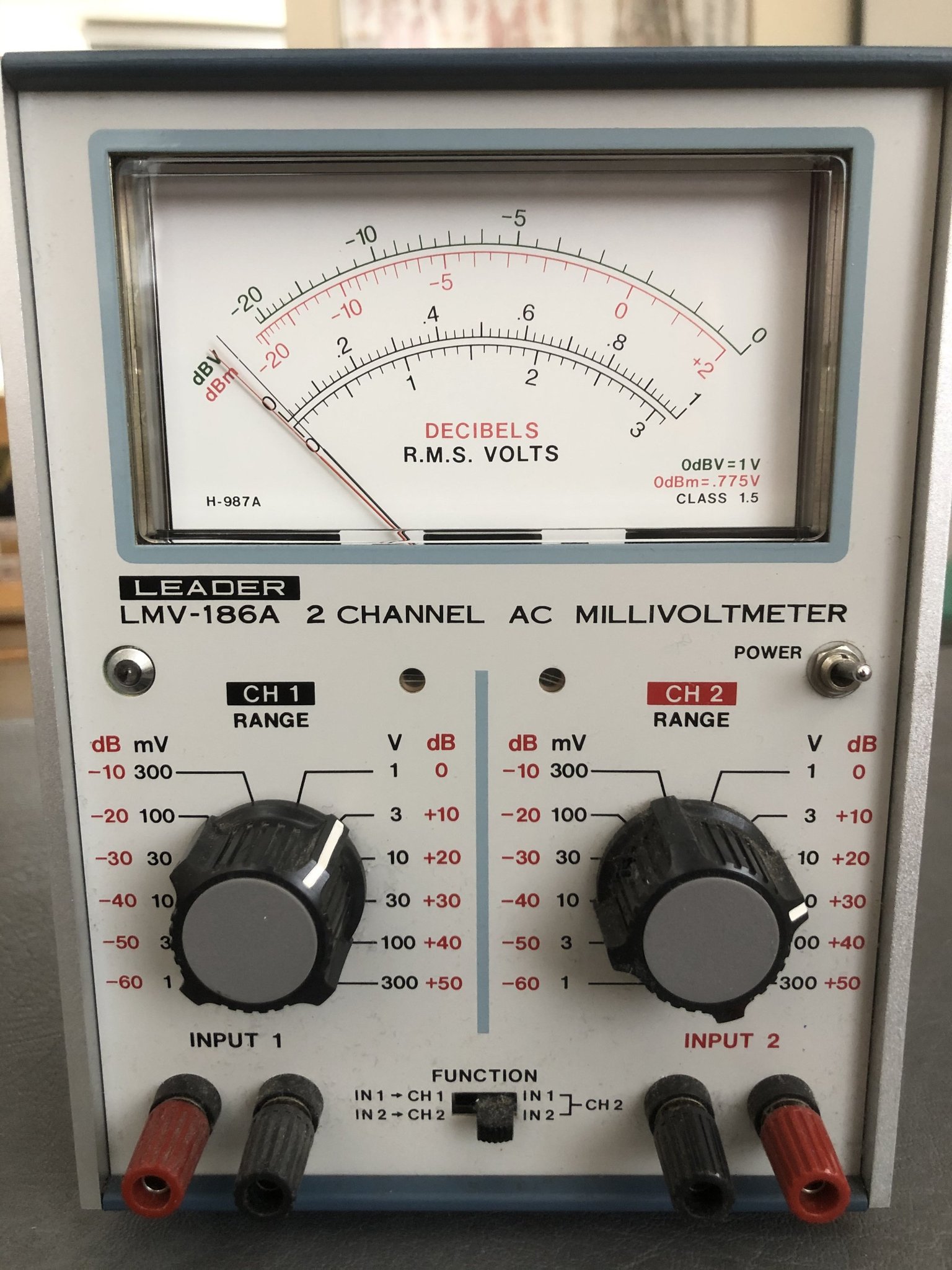 Leader LMV186A 2kanal AC millivoltmeter (409699511) ᐈ Köp på Tradera