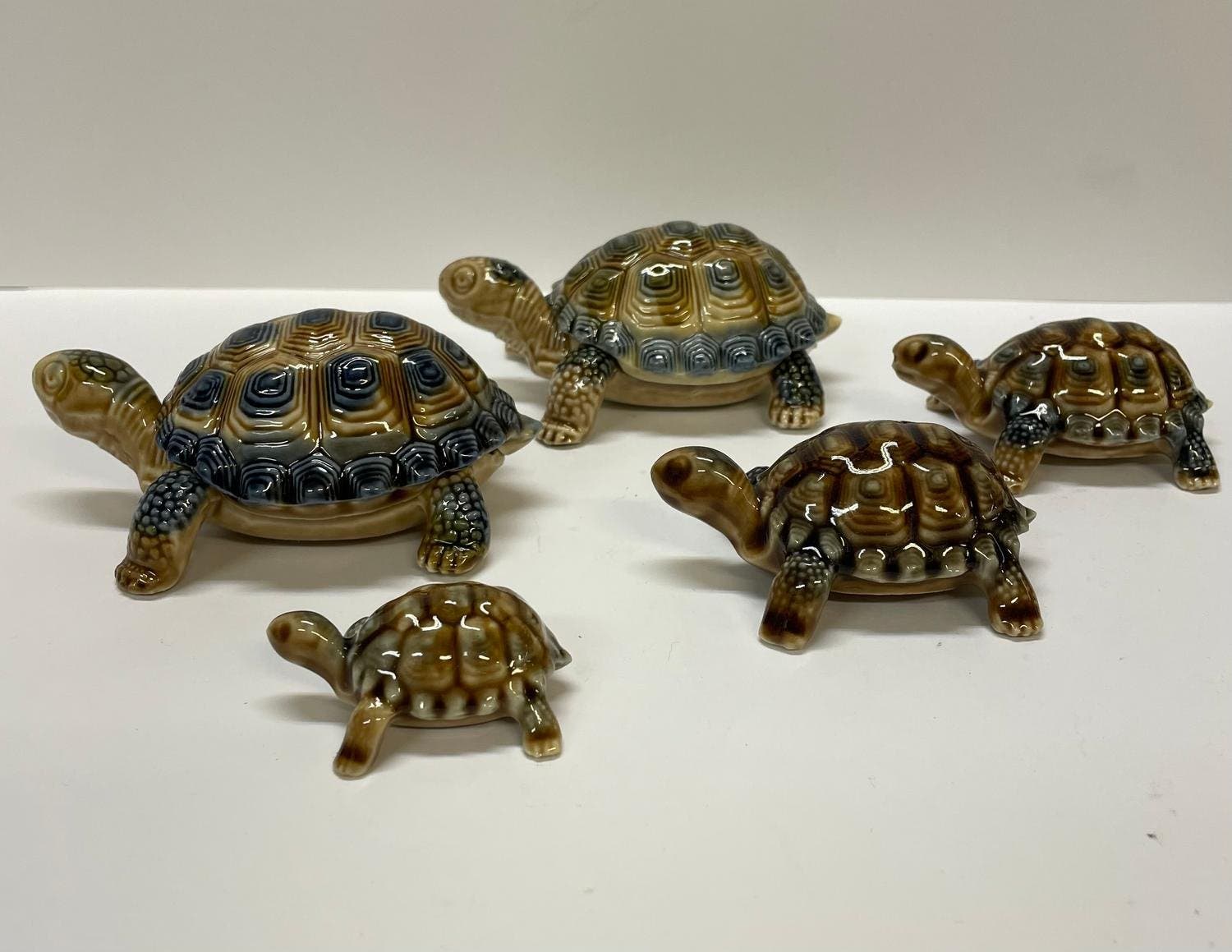 Familia de tortugas de porcelana Wade vintage de Inglaterra de los años 50