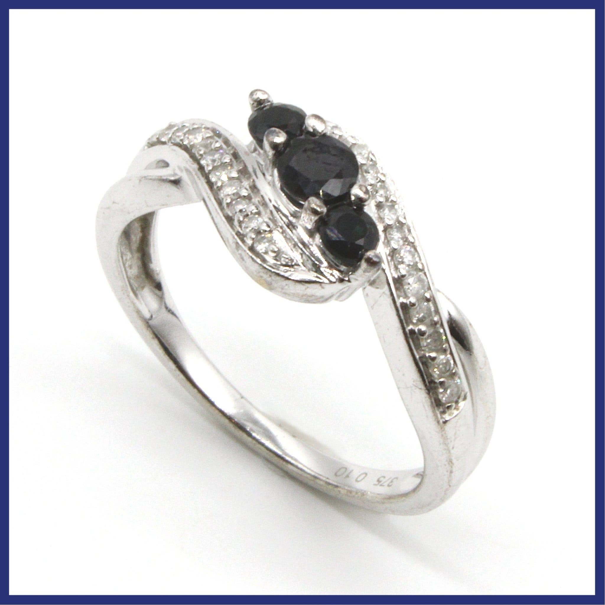 Ring, 9K vitguld, svarta stenar, vita naturliga diamanter (0,32ctv, stl 16,8mm)