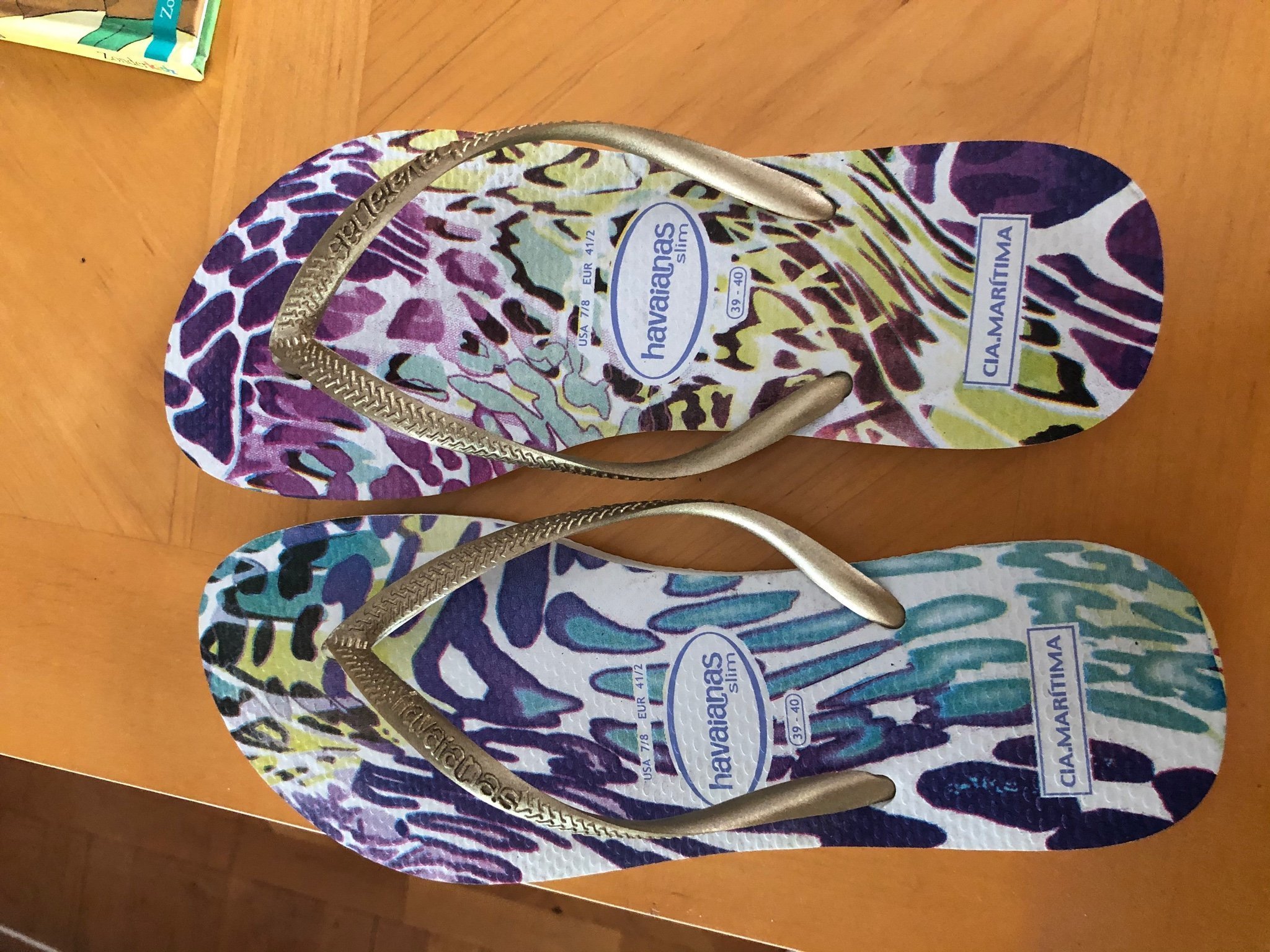 womens beach slides