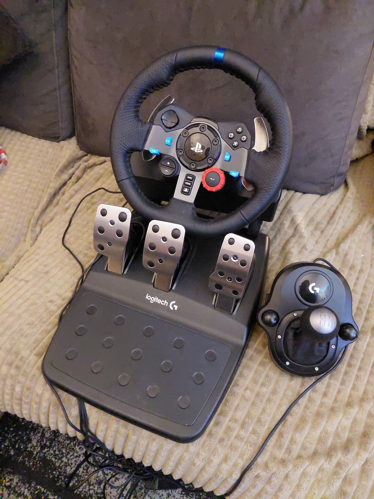 Logitech G29 Driving Force Ratt och Växelspak | Köp på Tradera (705304488)