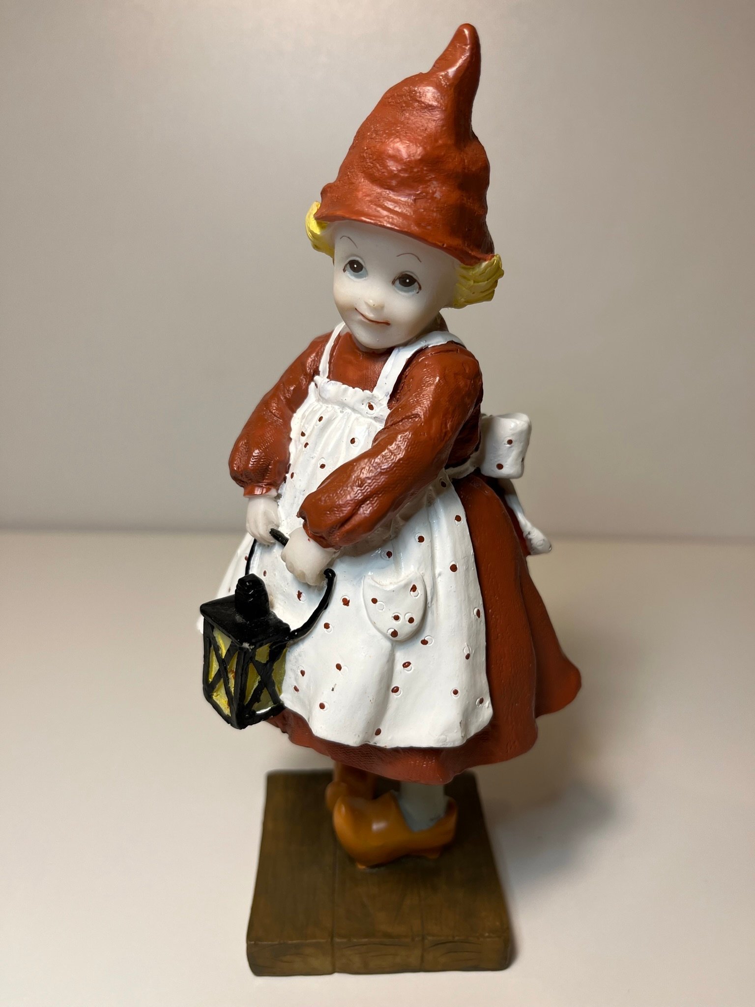 Se produkter som liknar Sia Collection, söt tomteflic.. på Tradera