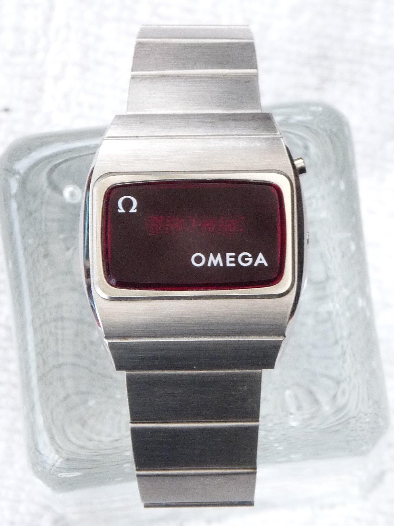 Armbandsur Omega Constellation Time Computer Led Digital Caliber 1603 Ca.1975 Barnebys