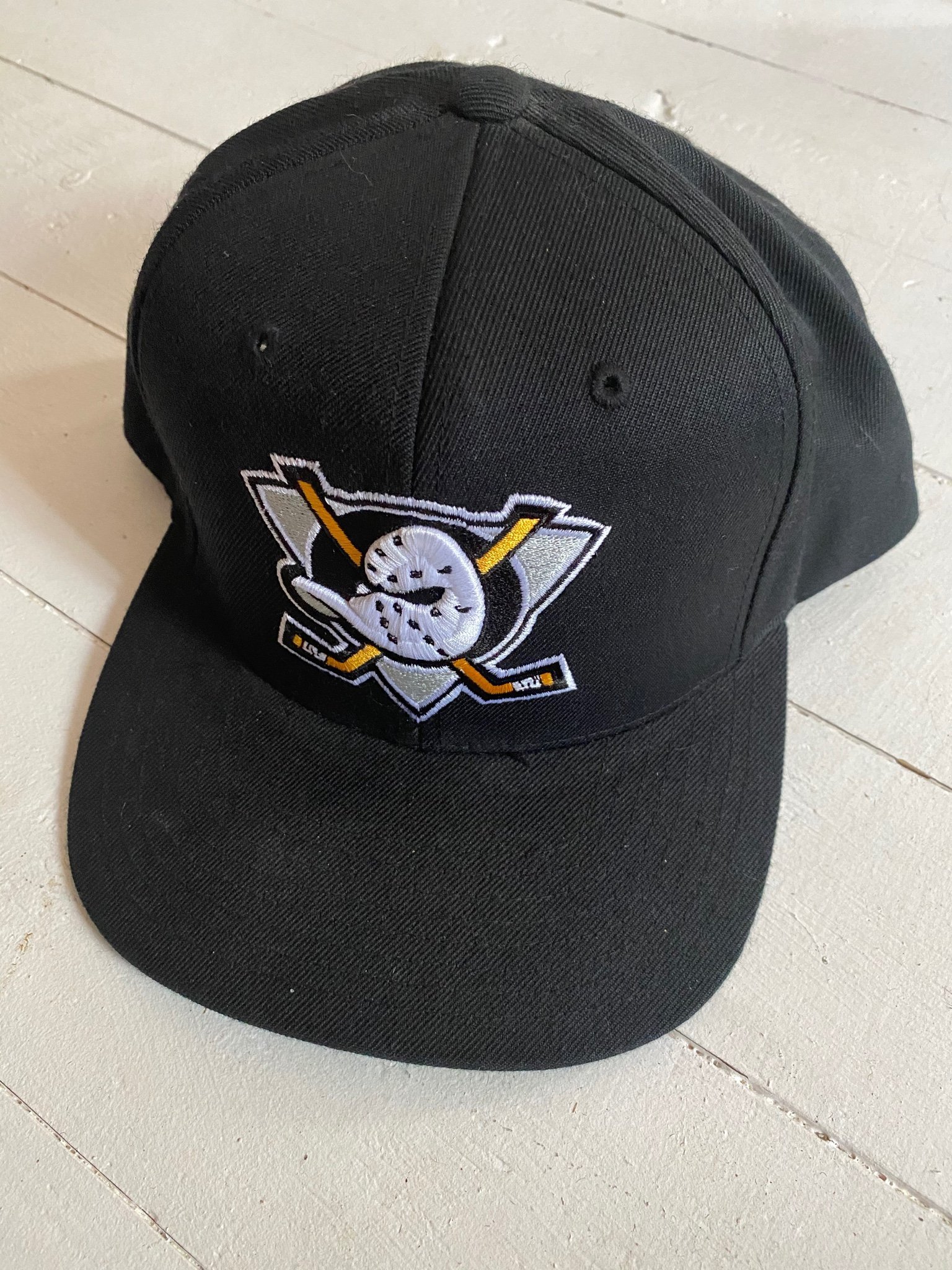 Mitchell & Ness Snapback Keps i nyskick NHL lag ...