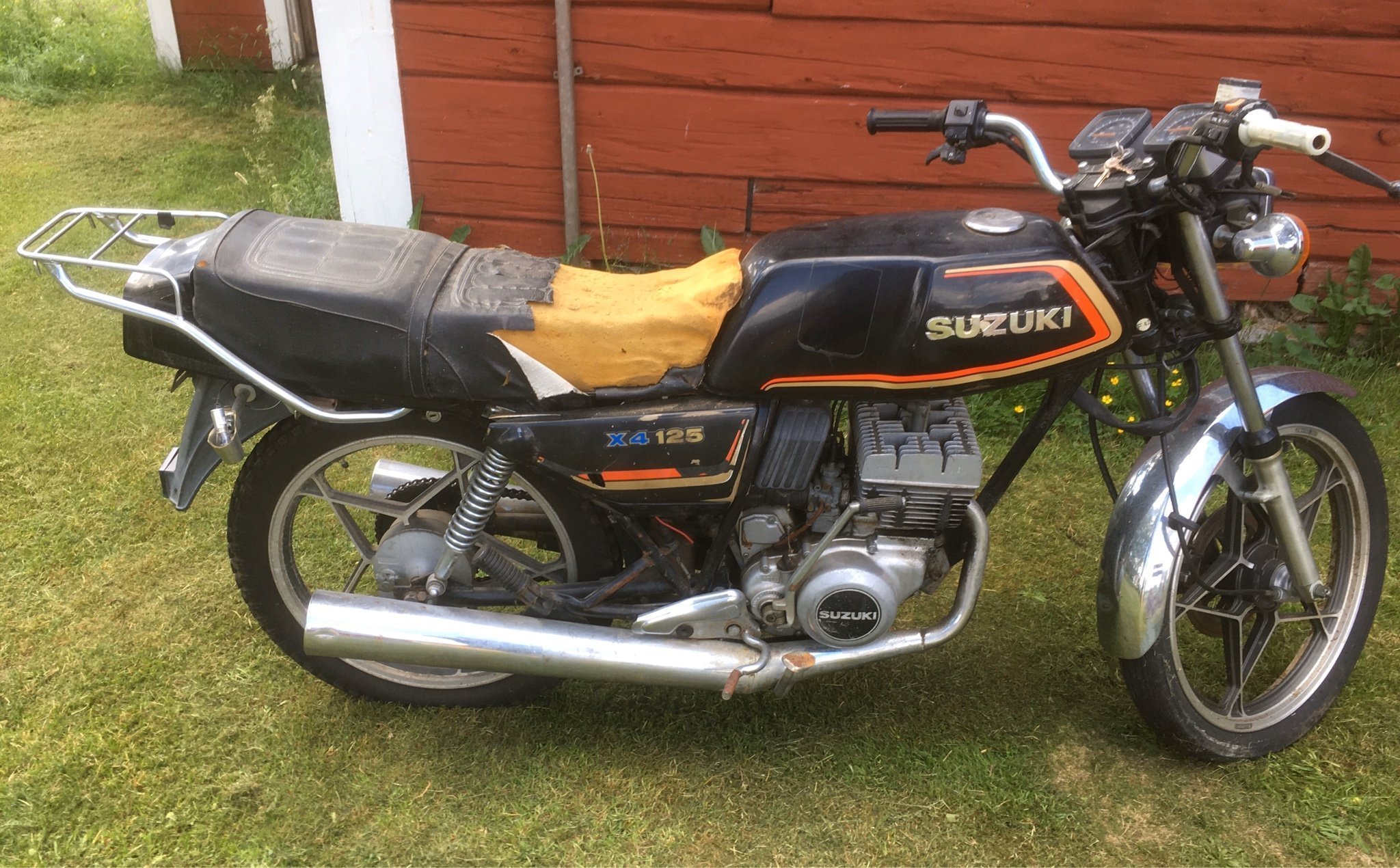 Suzuki x4 машина