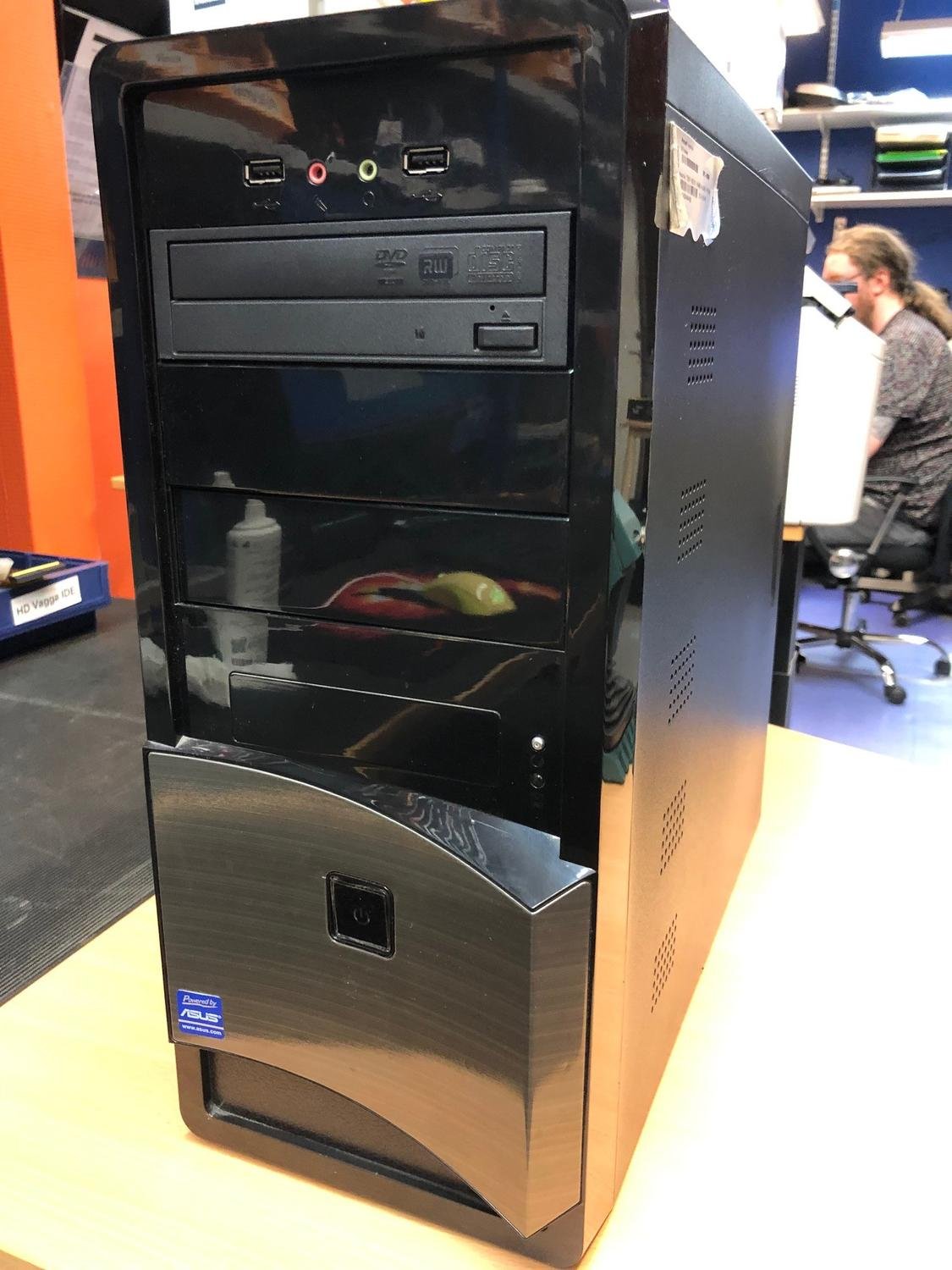 Se produkter som liknar PC Dator Stationär på Tradera (549732532)