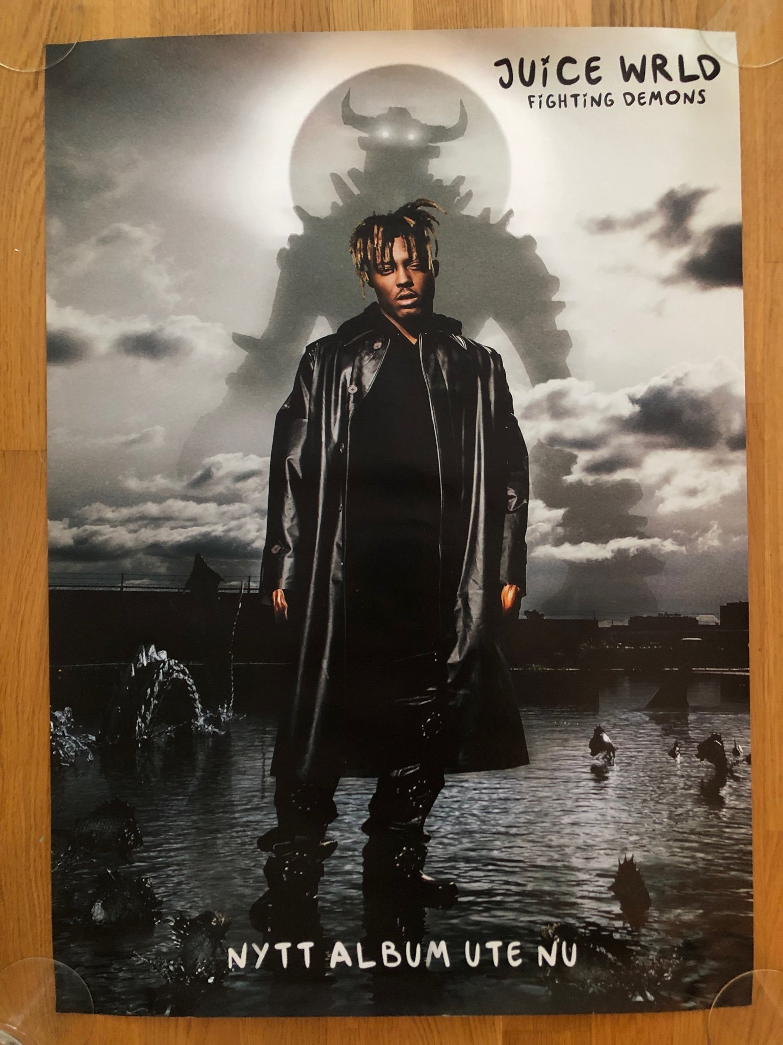 JUICE WRLD ”Fighting Demons” Promo Poster Köp på Tradera (554289216)