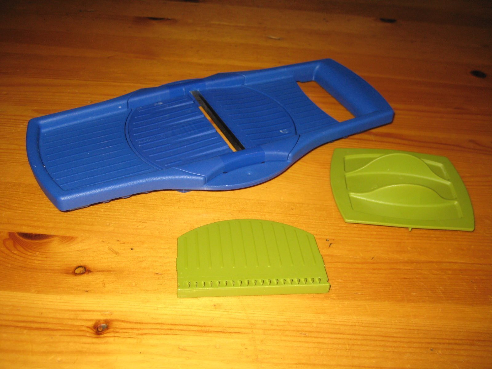 Tupperware bake to basics slicer system / mando.. (335211088) ᐈ Köp på