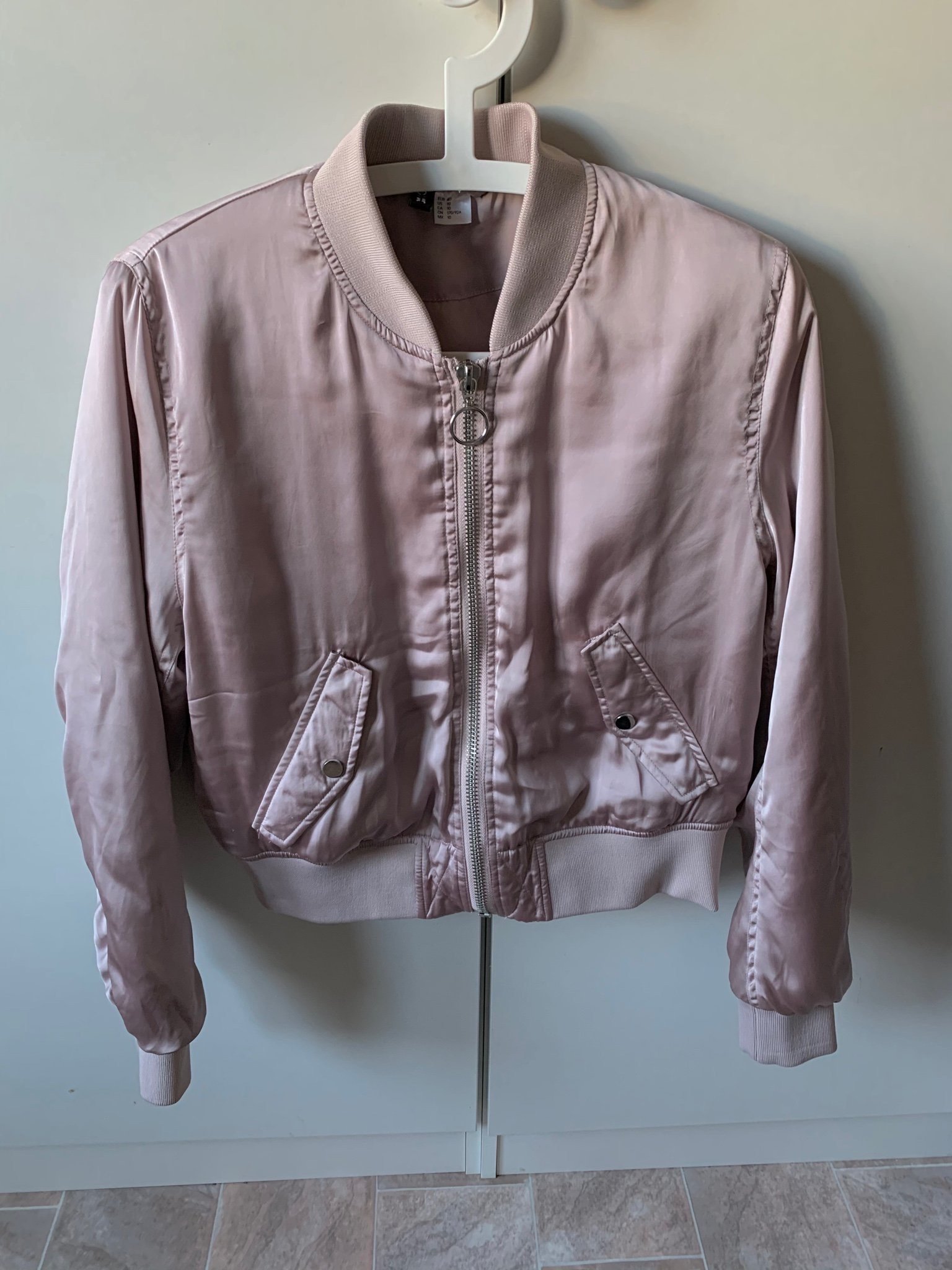 Gammalrosa tjockare bomberjacka st 40/ Divided