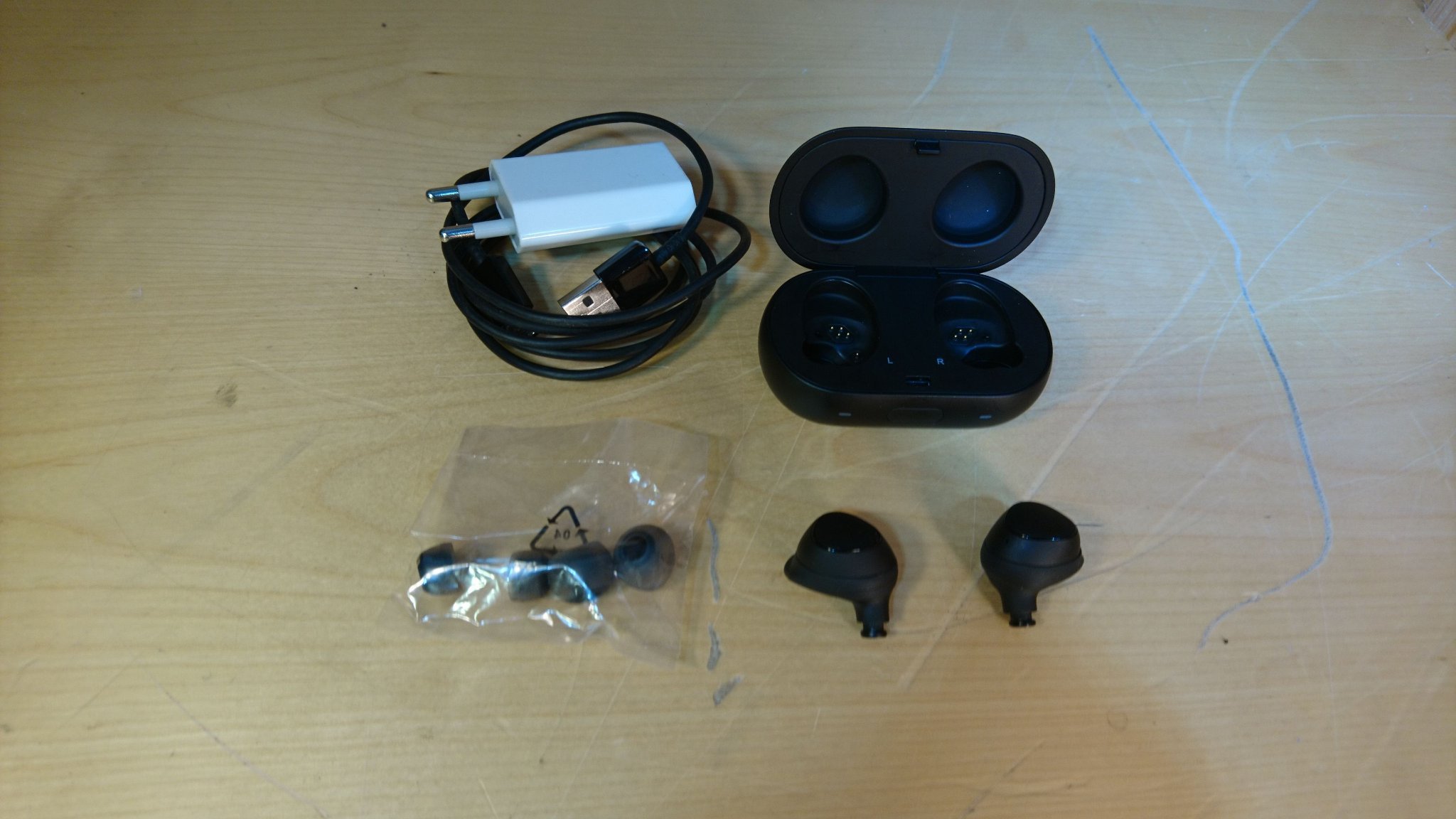 Samsung IconX bluetooth earbuds (32200630003) (406110743) á PG-Tech pÃ¥ Tradera
