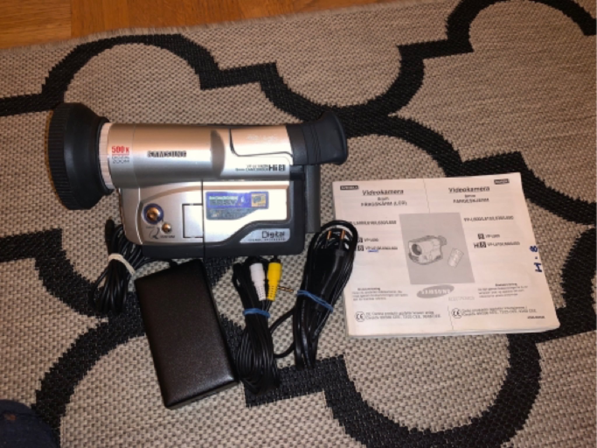 HI8 SAMSUNG VIDEOKAMERA (420052661) ᐈ Köp på Tradera