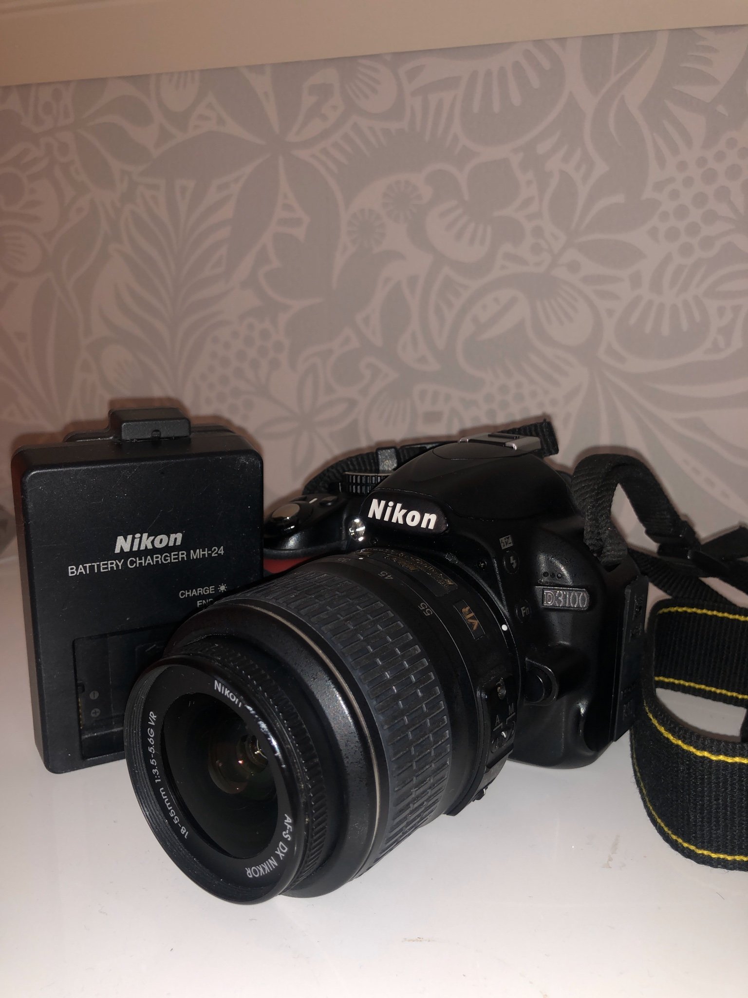 Nikon D 3100 med objektiv och minneskort (392655310) ᐈ Köp på Tradera