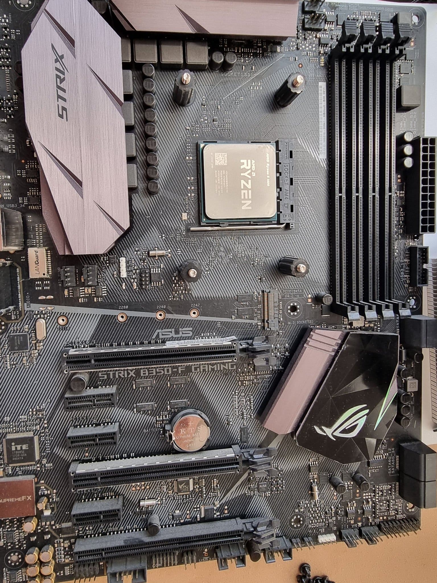 ASUS ROG Strix B350-F Gaming + AMD Ryzen 5