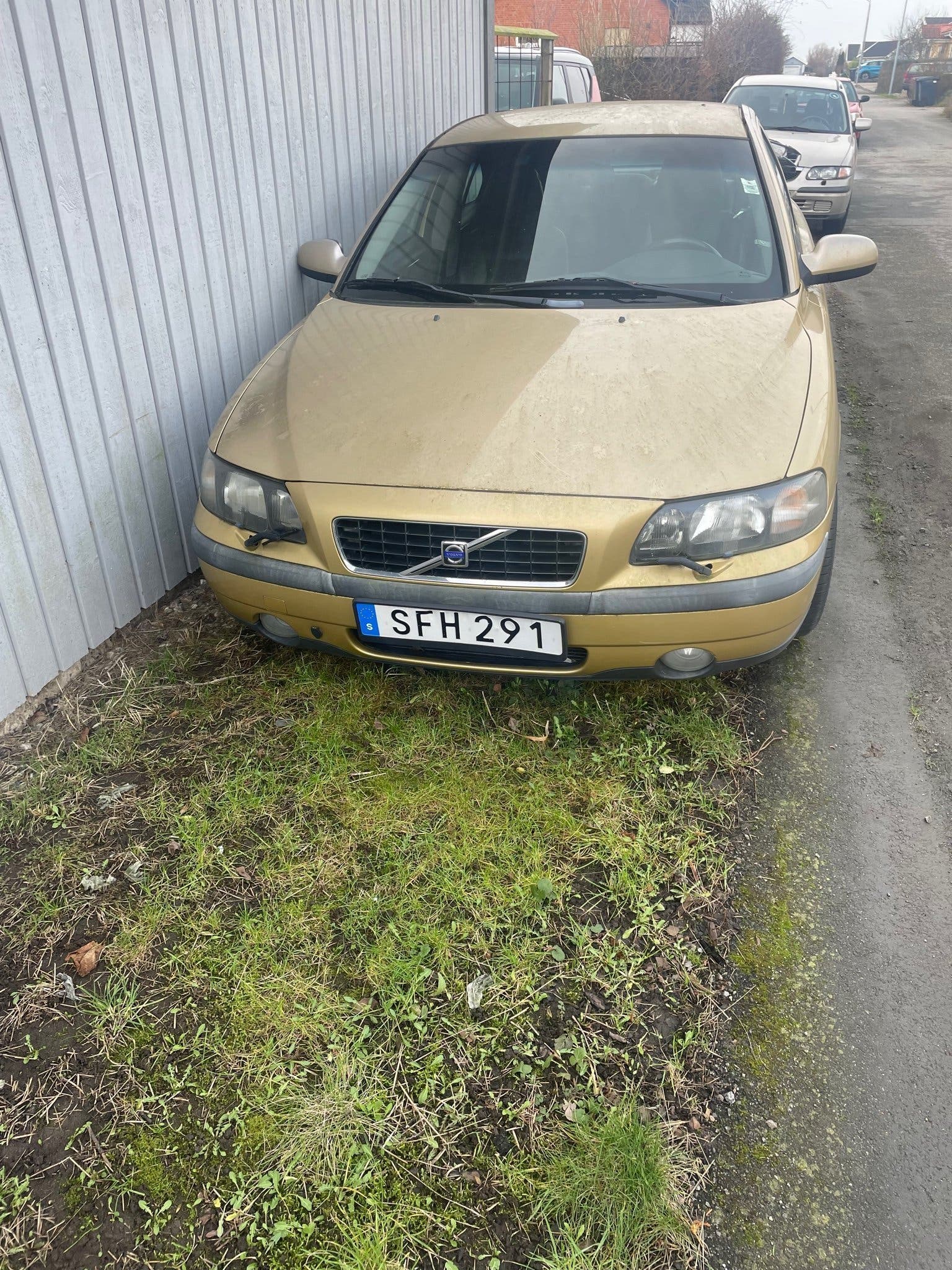 Volvo S60 2.4 Manual, 140hp, 2001