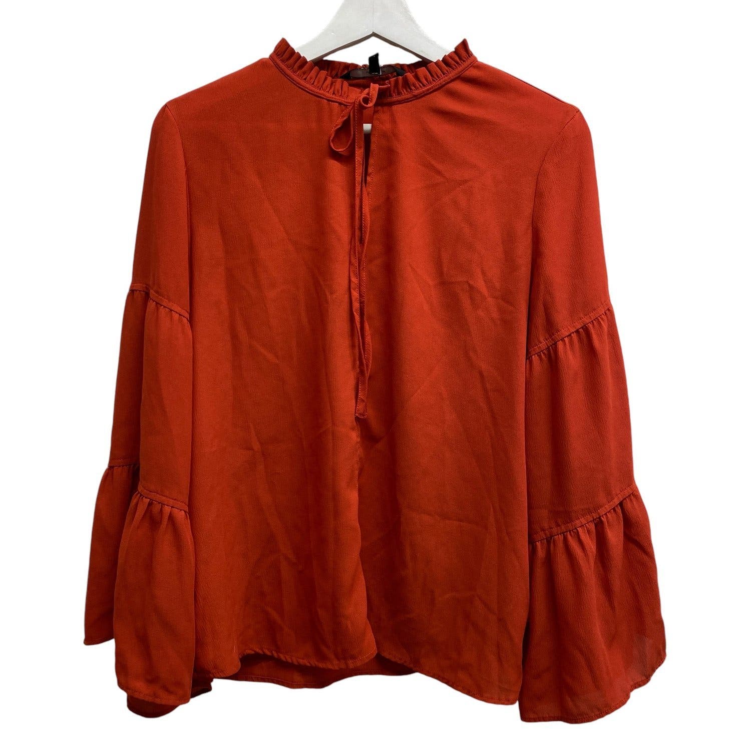 Se produkter som liknar Vero Moda Blus stl L Röd på Tradera (644570829)