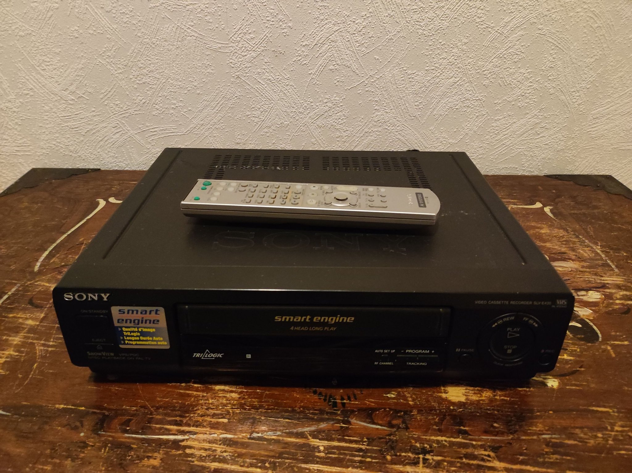 Sony Smart Engine VHSspelare SLVE430 *defekt* Köp på Tradera