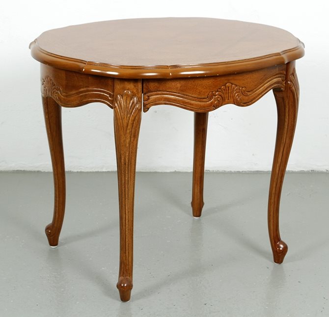 Soffbord i trä Rokoko stil (344787949) u1408 Auktionsbyra på Tradera Soffbord i trä Rokoko stil (344787949) u1408 Auktionsbyra på Tradera