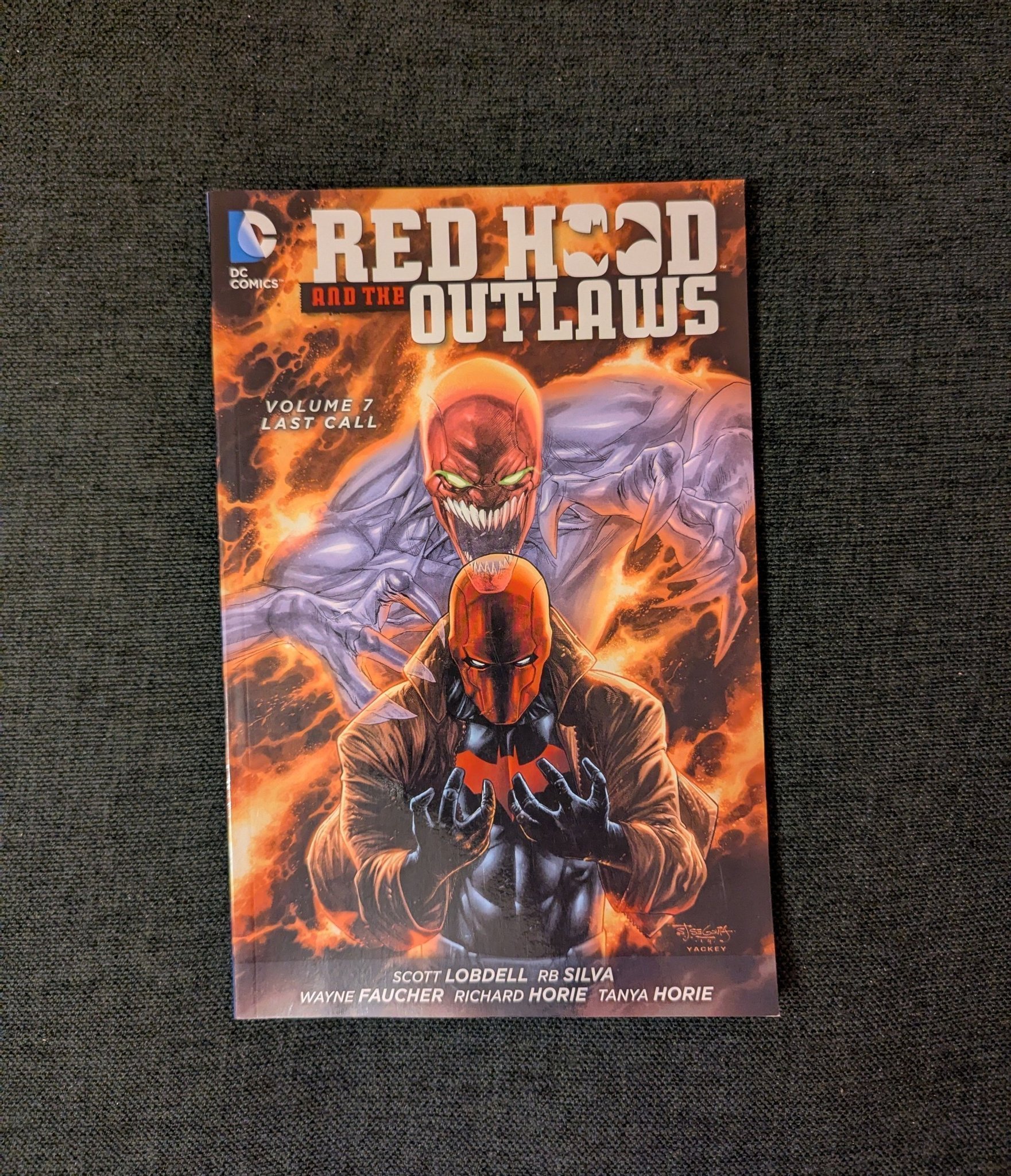 Red Hood and the Outlaws Volume 7 Last Call | Köp på Tradera (725410509)