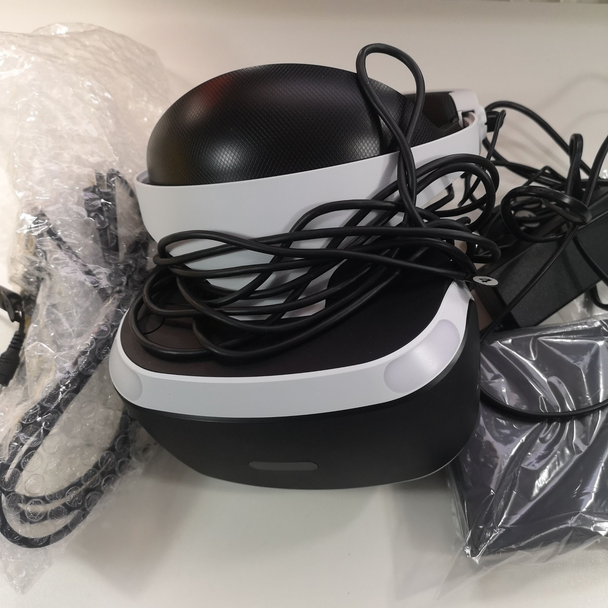 PS4 VR V2 Playstation 4 VR Headset. (431871797) ᐈ Köp på Tradera
