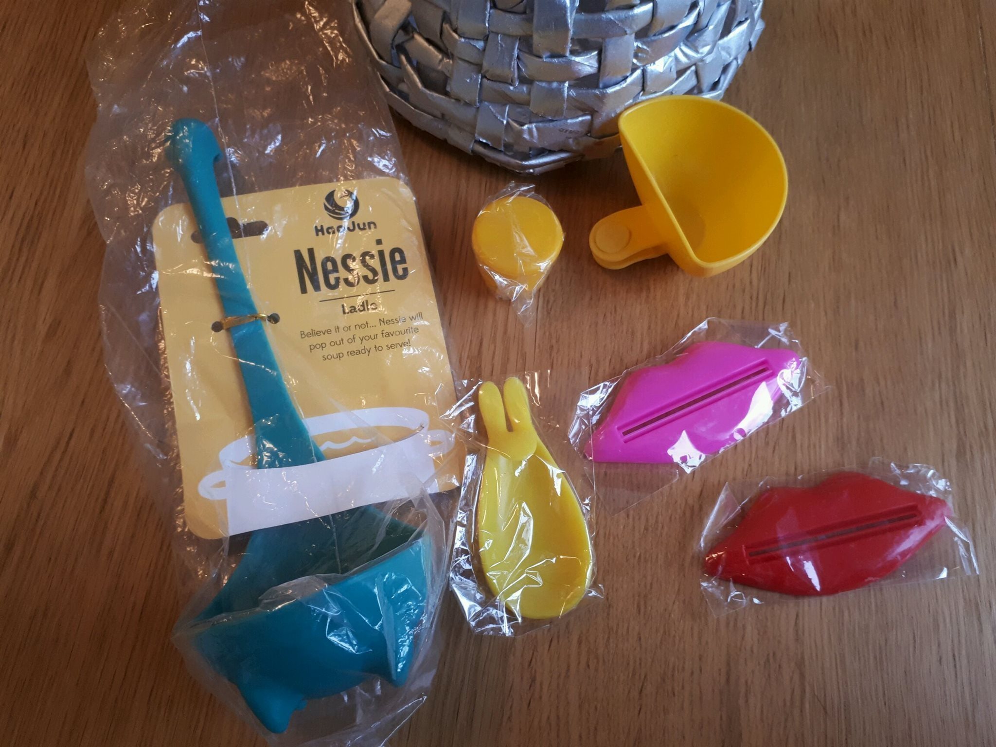 Ge bort en present paket korg Ãlskade kök perfekt julklapp. 6 nya