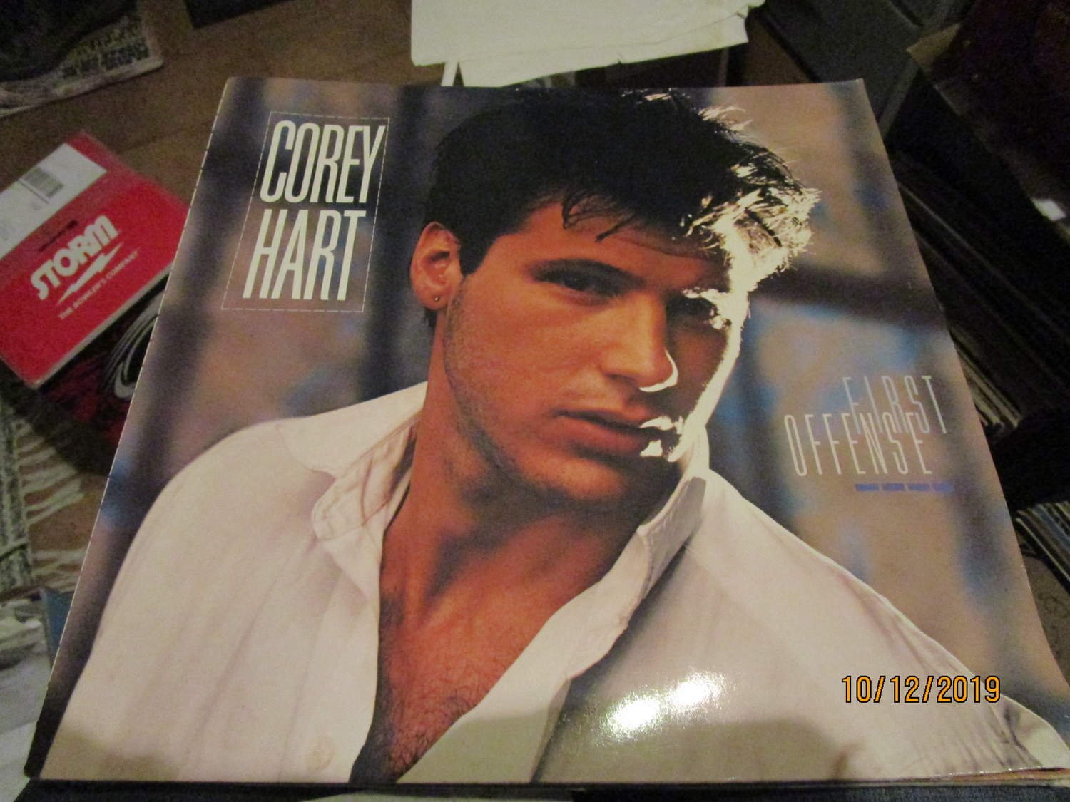 COREY HART FIRST OFFENSE LP (377404956) ᐈ Köp på Tradera