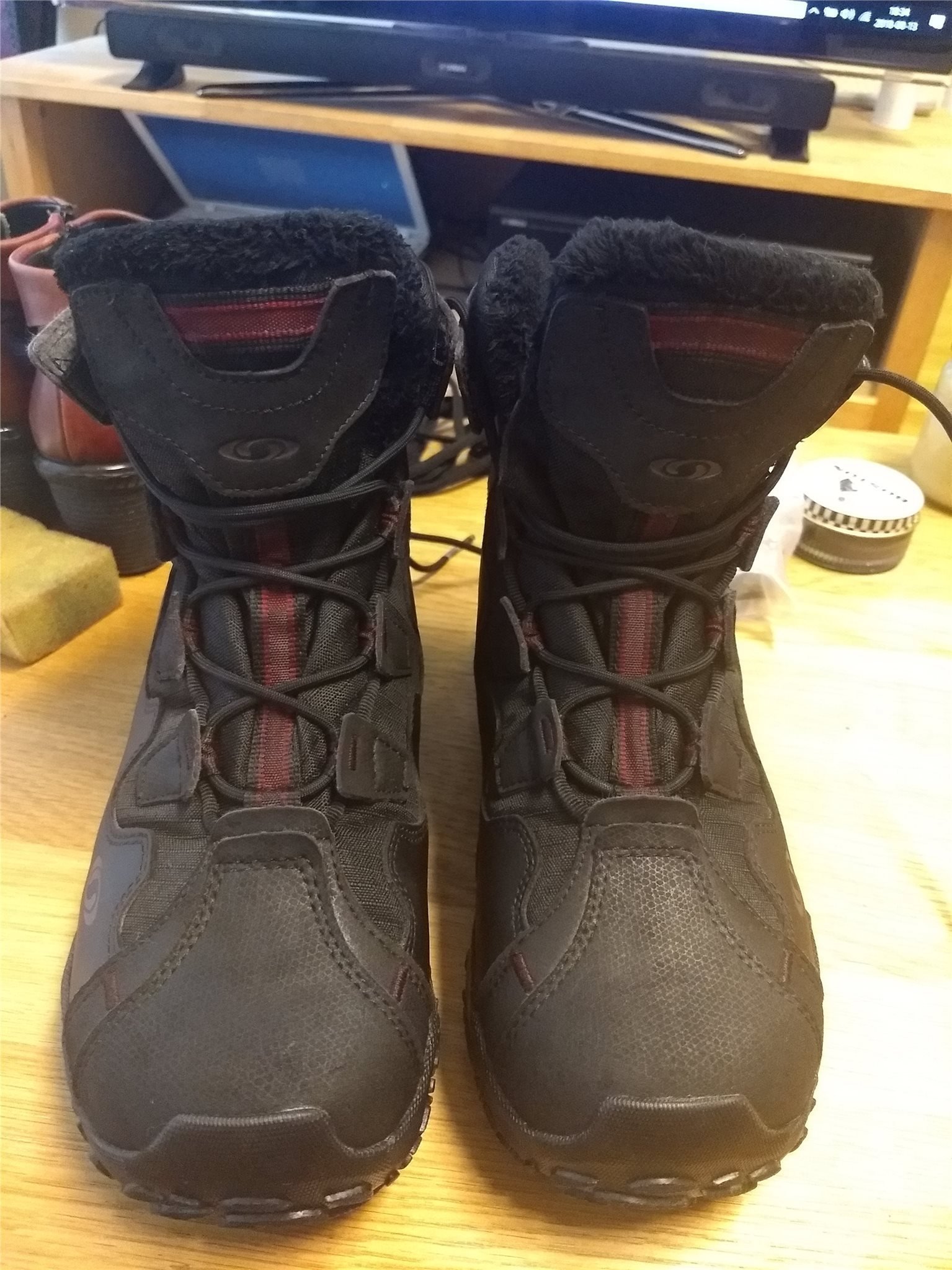 salomon thinsulate insulation waterproof