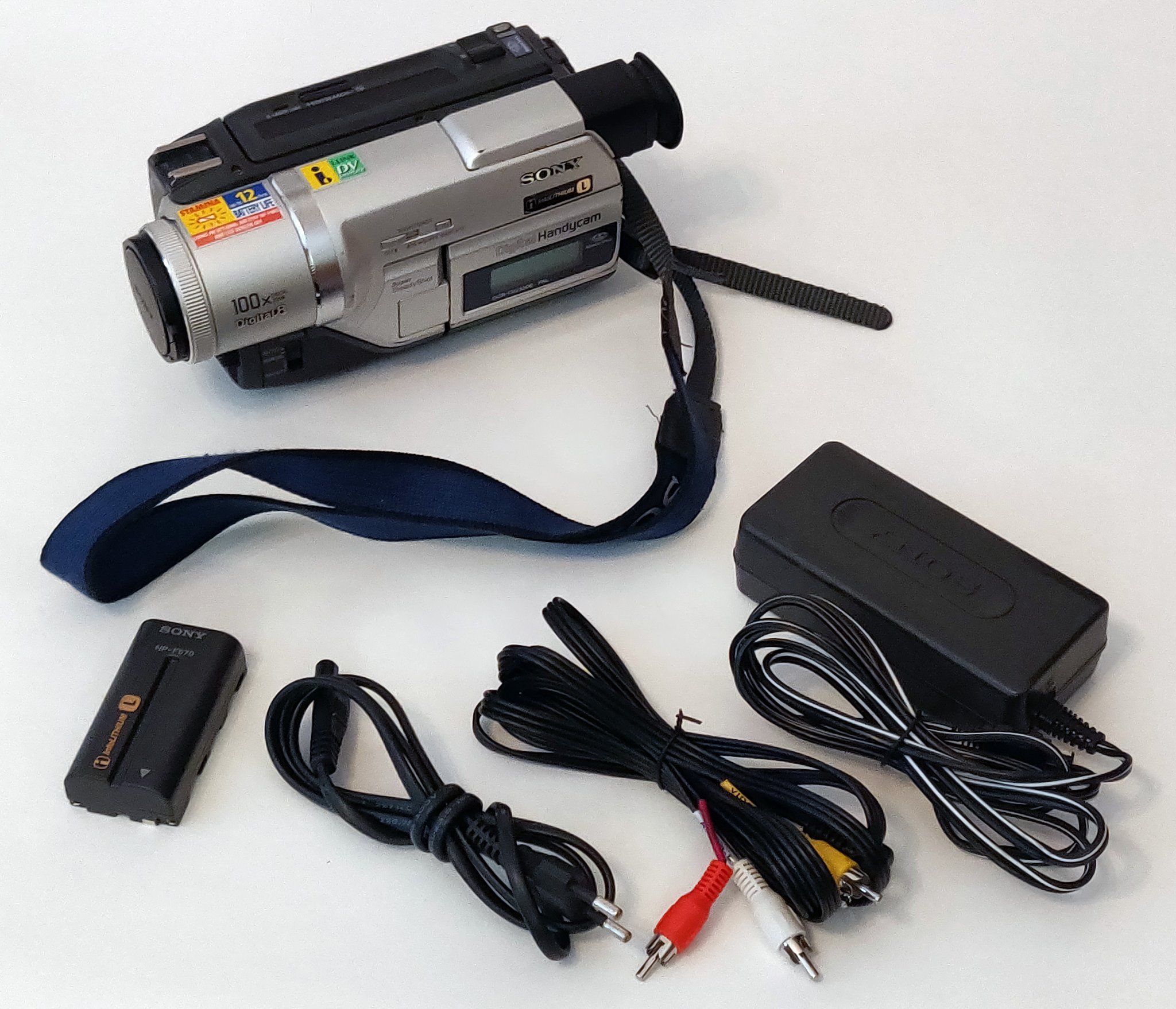 Sony DCRTRV320E Digital videokamera för Hi8,.. (407386450) ᐈ Köp på