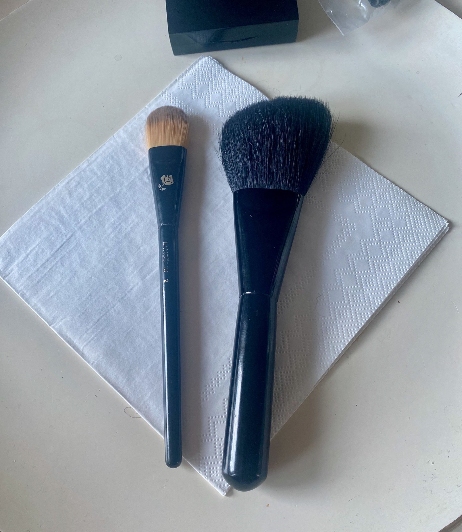 Foundation Brush Borste och Bronzer , p.. Köp på Tradera (538295661)