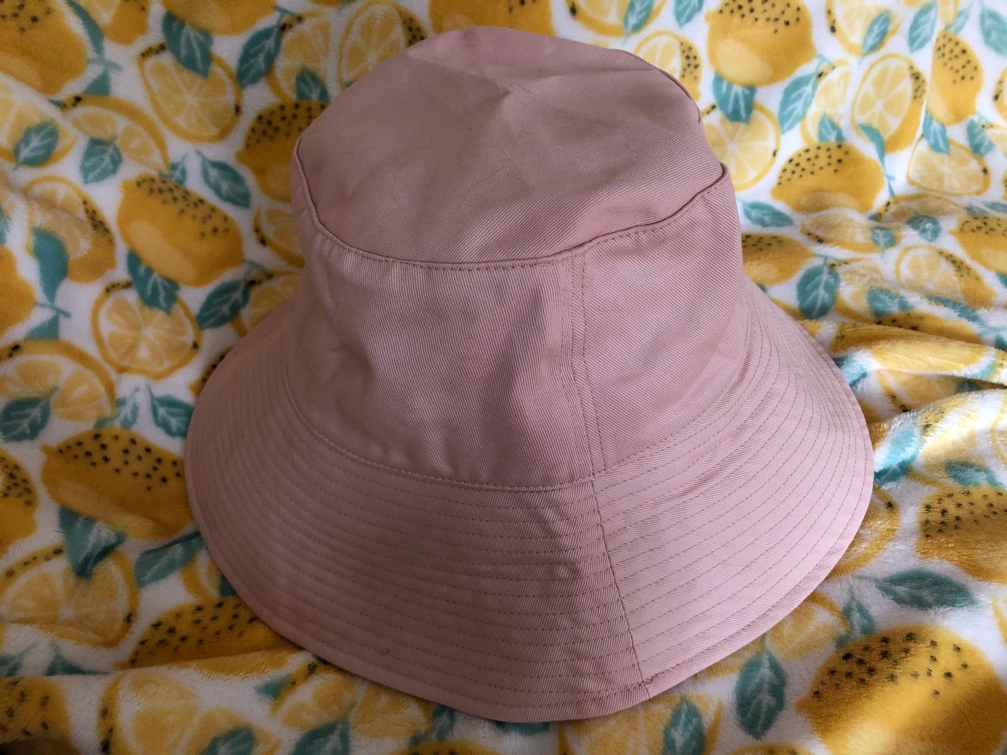 Hatt fiskarhatt bucket hat H&M (411152773) ᐈ Köp på Tradera