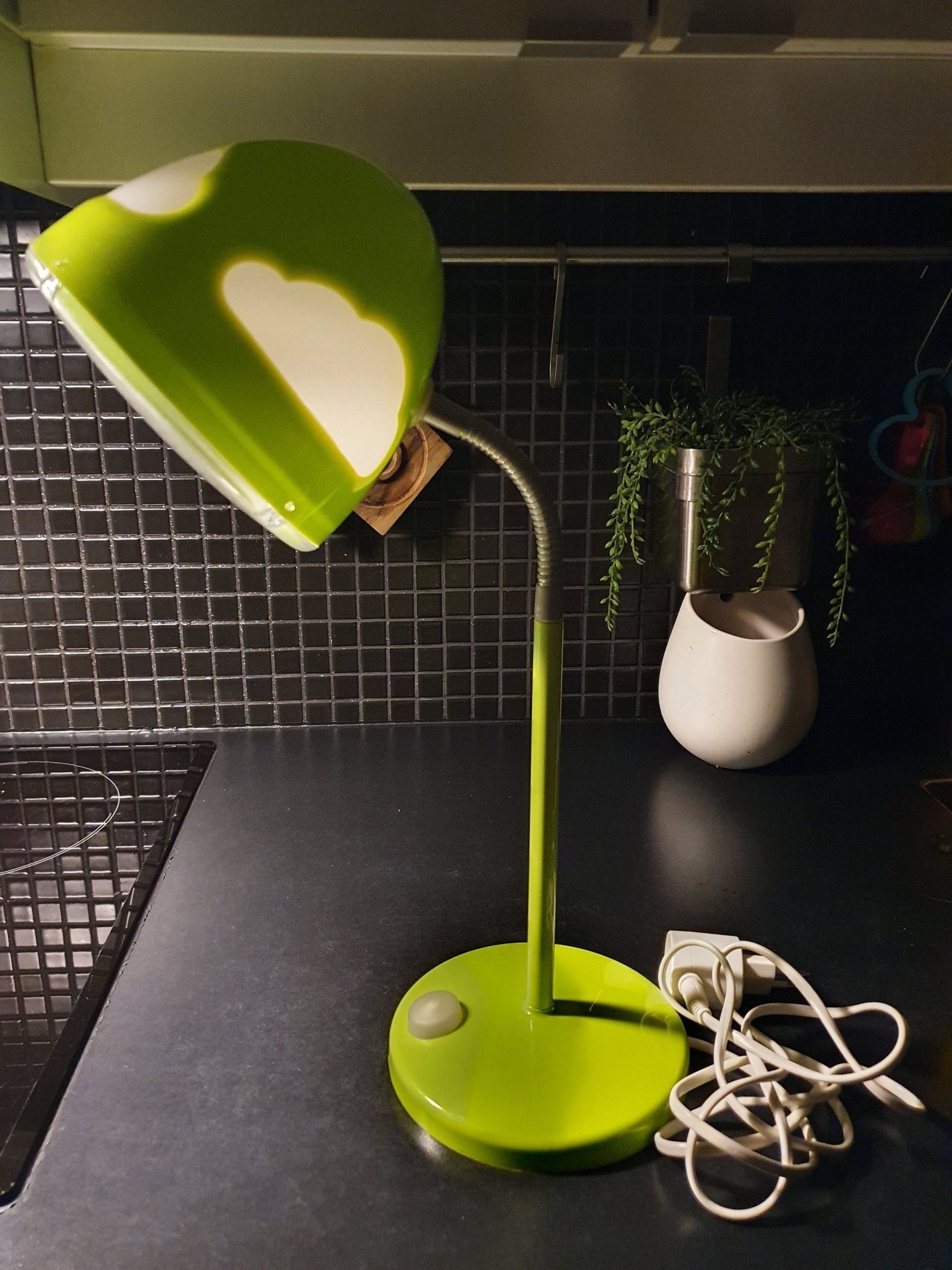 Julklapp! IKEA * Skojig * moln * skrivbordslamp.. Köp på Tradera