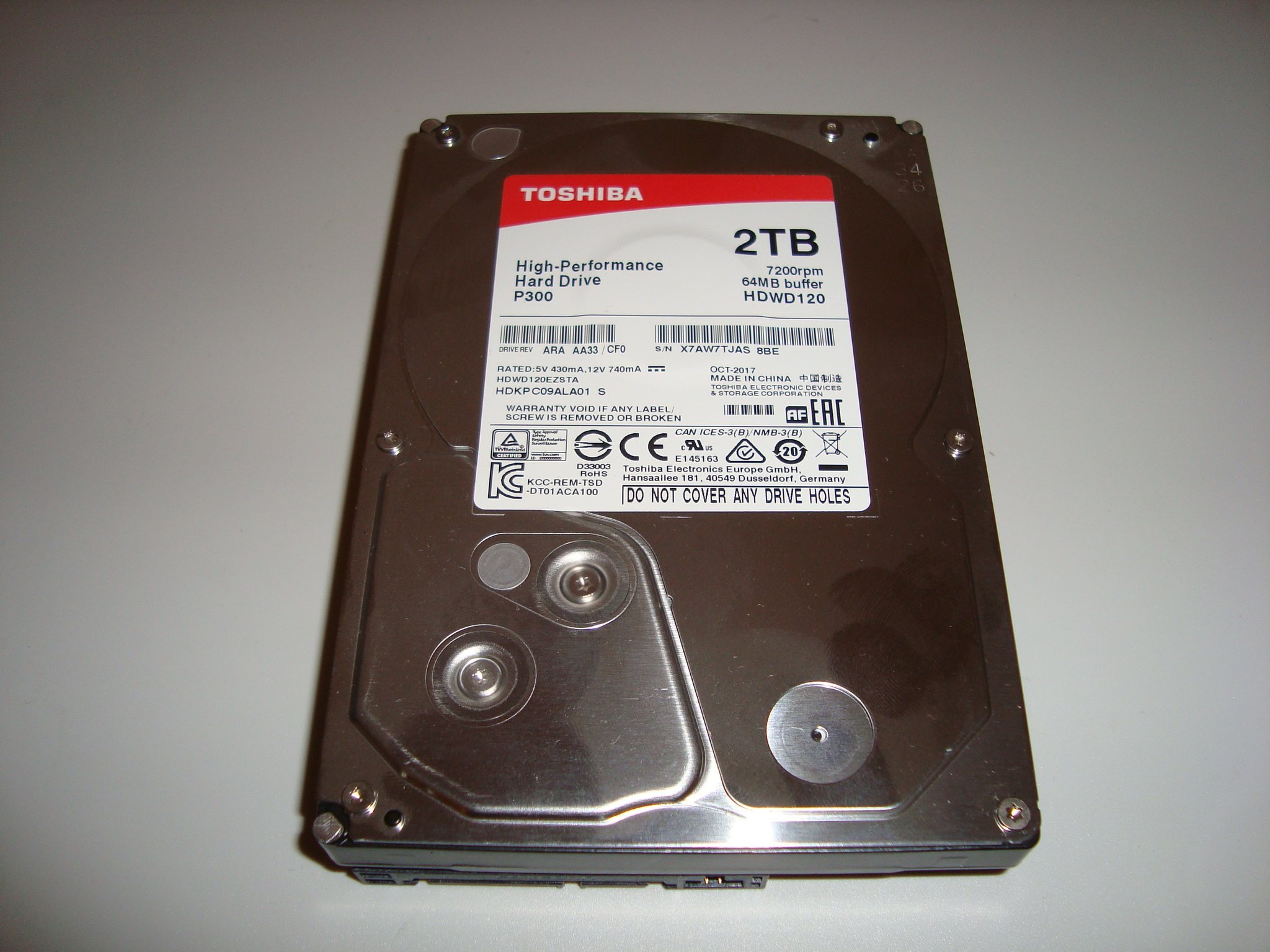 Se produkter som liknar 2Tb (2000Gb) Toshiba HDWD120 .. på Tradera ...