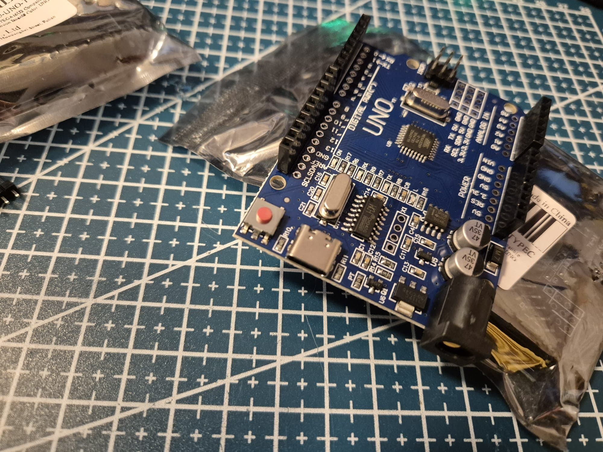 Se produkter som liknar NEW Arduino UNO CH340 - TYPE C på Tradera ...