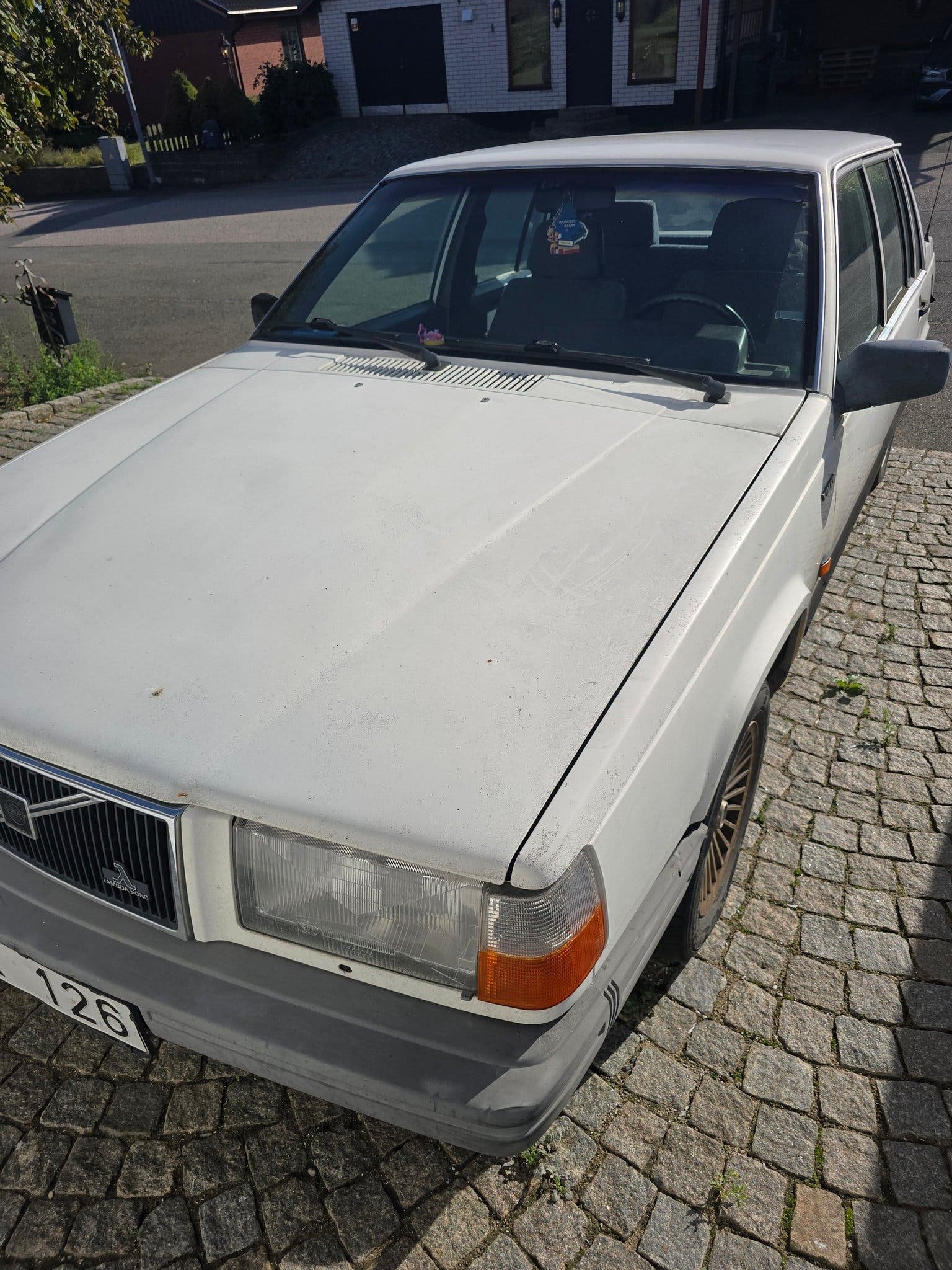 Volvo 740 2.3 Manual, 5-trins, 115ps, 1990