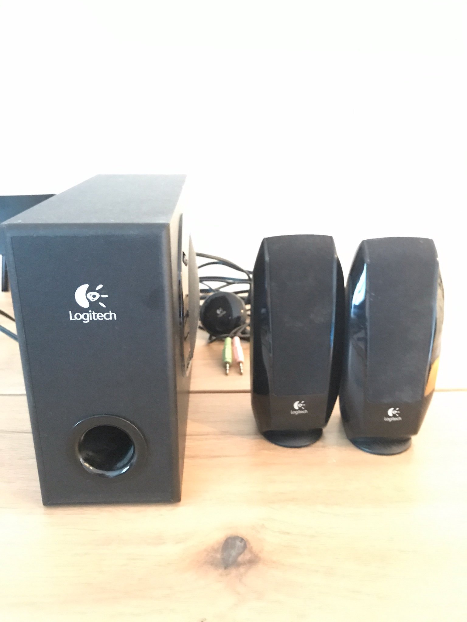 Logitech s-220 (370360783) ᐈ Köp på Tradera