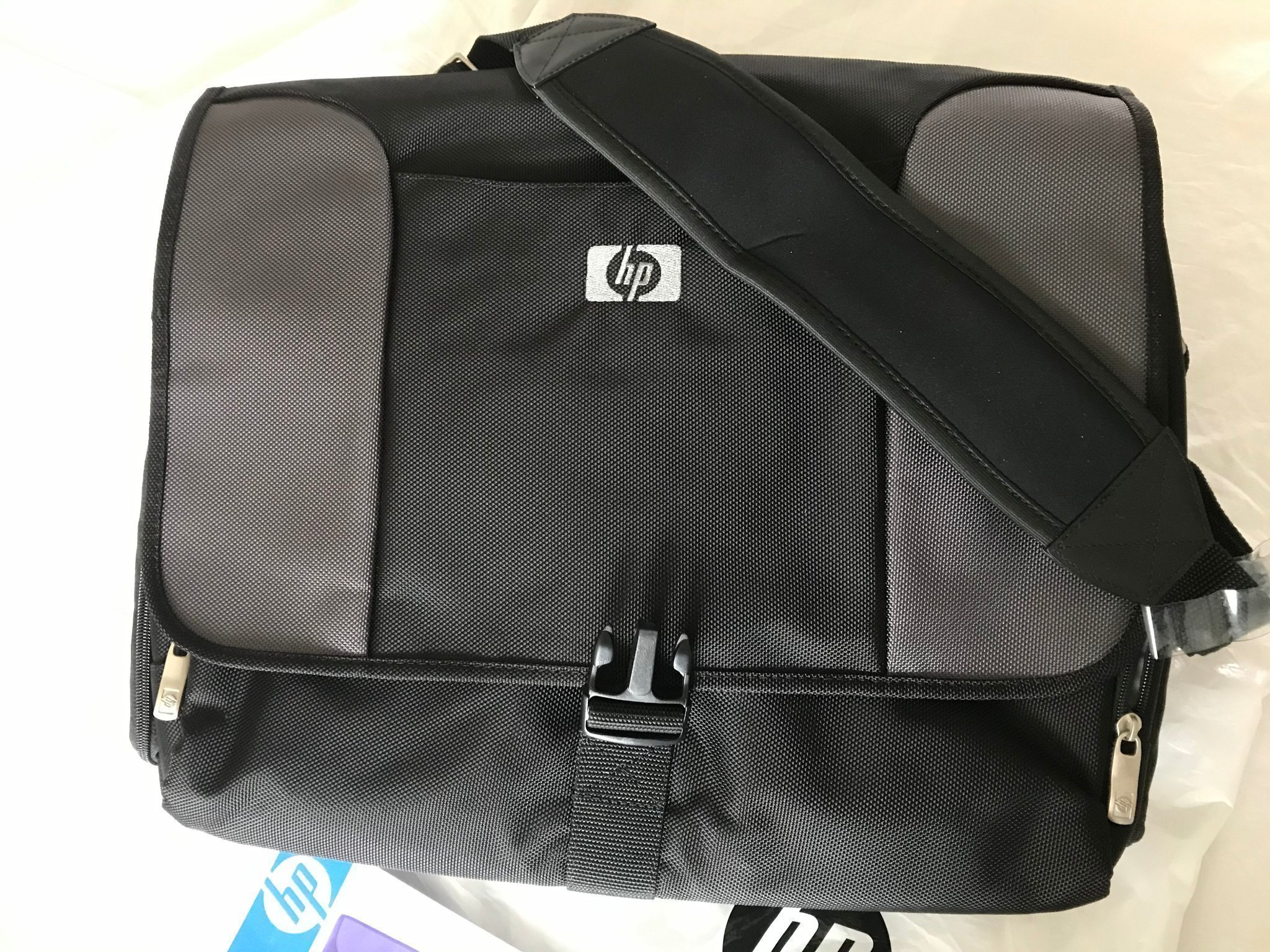 HP Notebook väska, Messenger Notebook (410207312) ᐈ Köp på Tradera