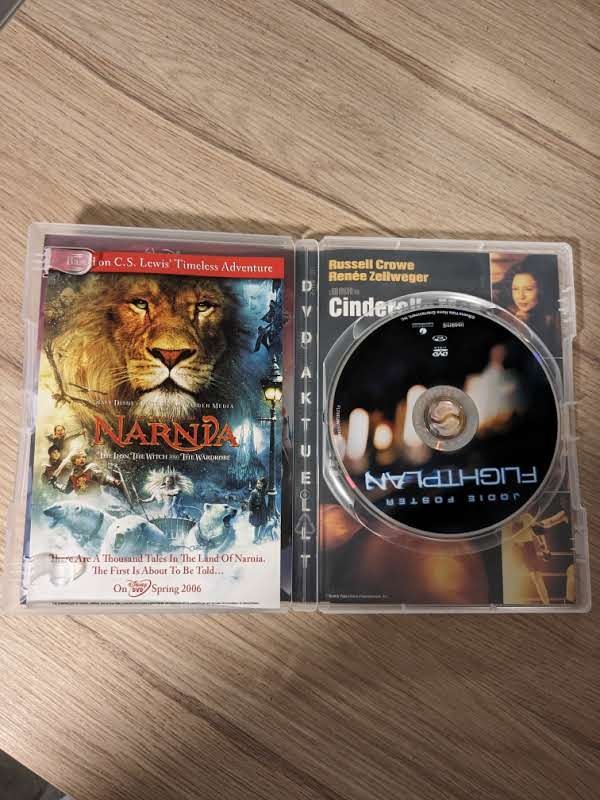 Flightplan Jodie Foster Sean Bean Köp på Tradera (611954446)