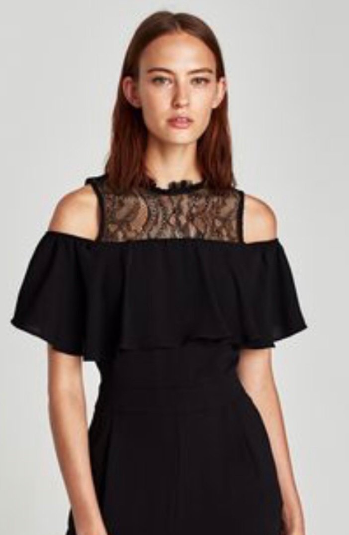 ZARA JUMPSUIT I SPETS MED VOLANG (407375441) ᐈ Köp på Tradera