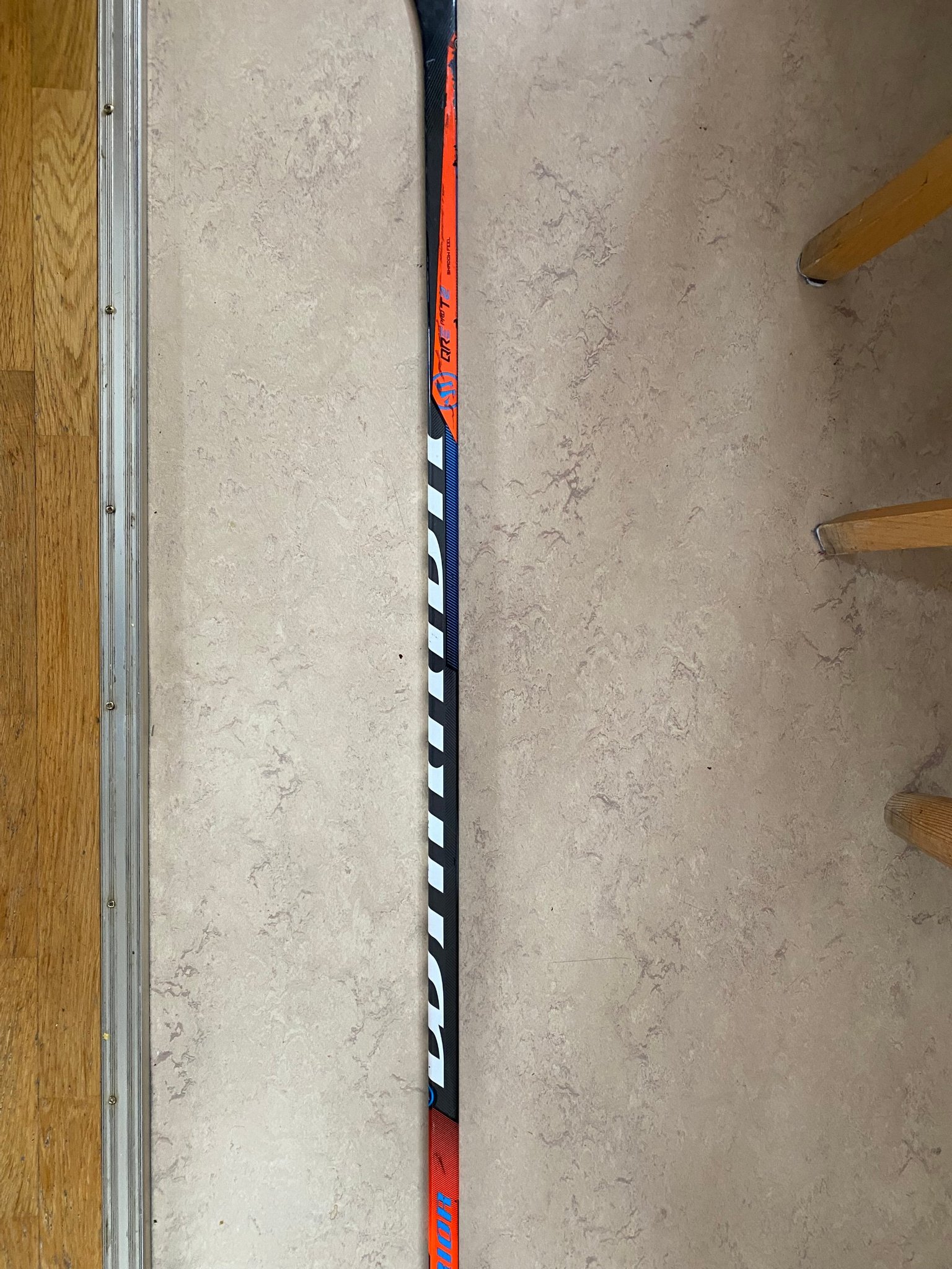 Se produkter som liknar Hockeyklubba: Warrior Covert .. på Tradera ...