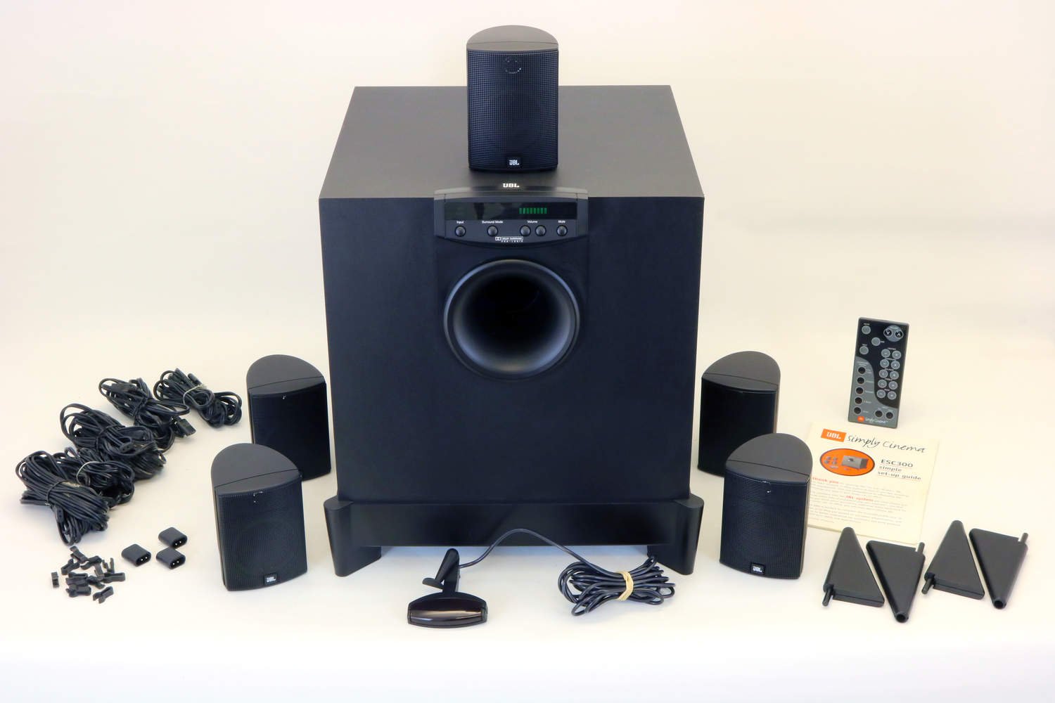 JBL Simply Cinema SUB300 Subwoofe.. (368774496) ᐈ Massiartdesign på Tradera